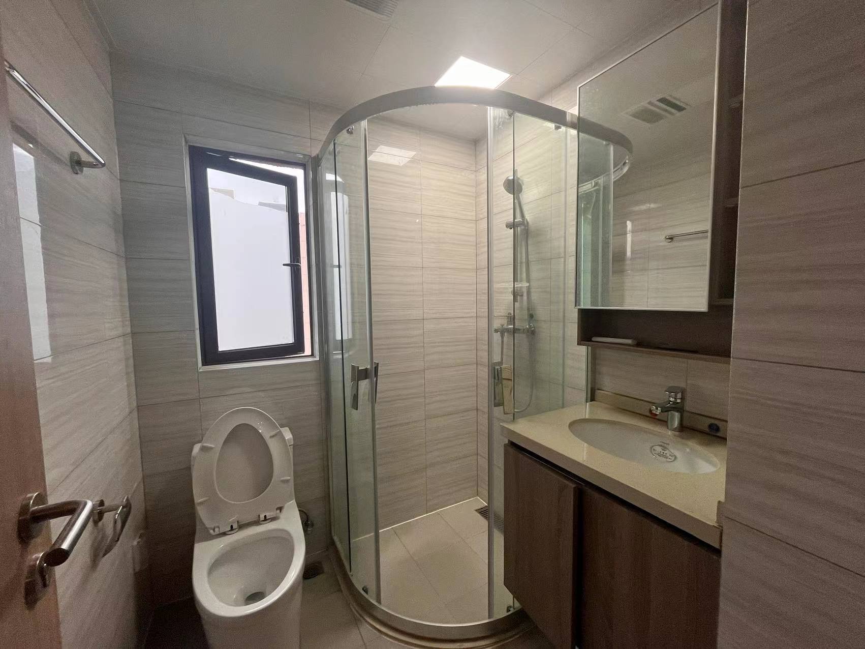 蓝溪谷  3室2厅2卫   82.00万 蓝溪谷  3室2厅2卫   82.00万室内图