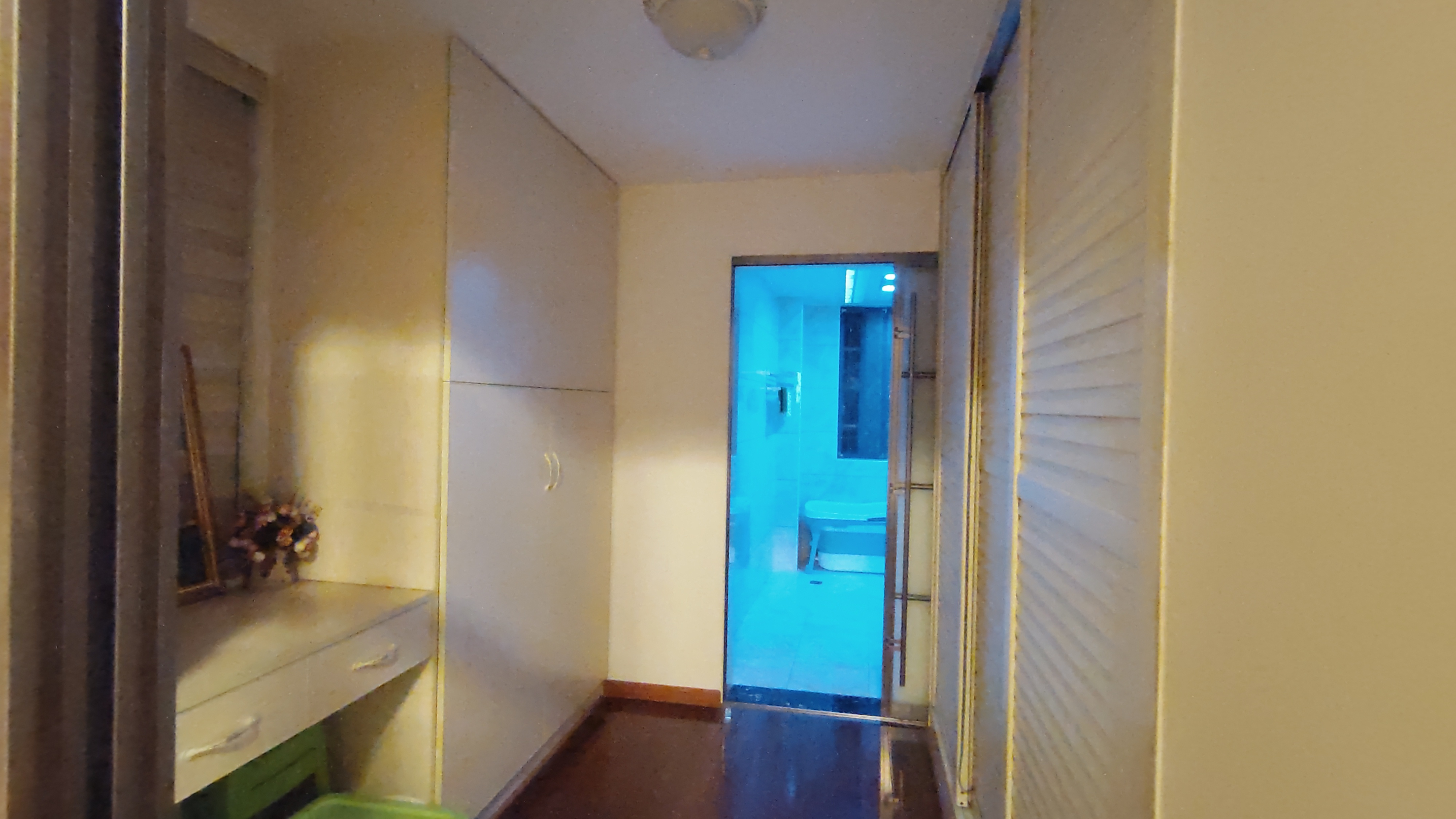 金质颐园  3室2厅2卫    96.0万 金质颐园  3室2厅2卫    96.0万室内图