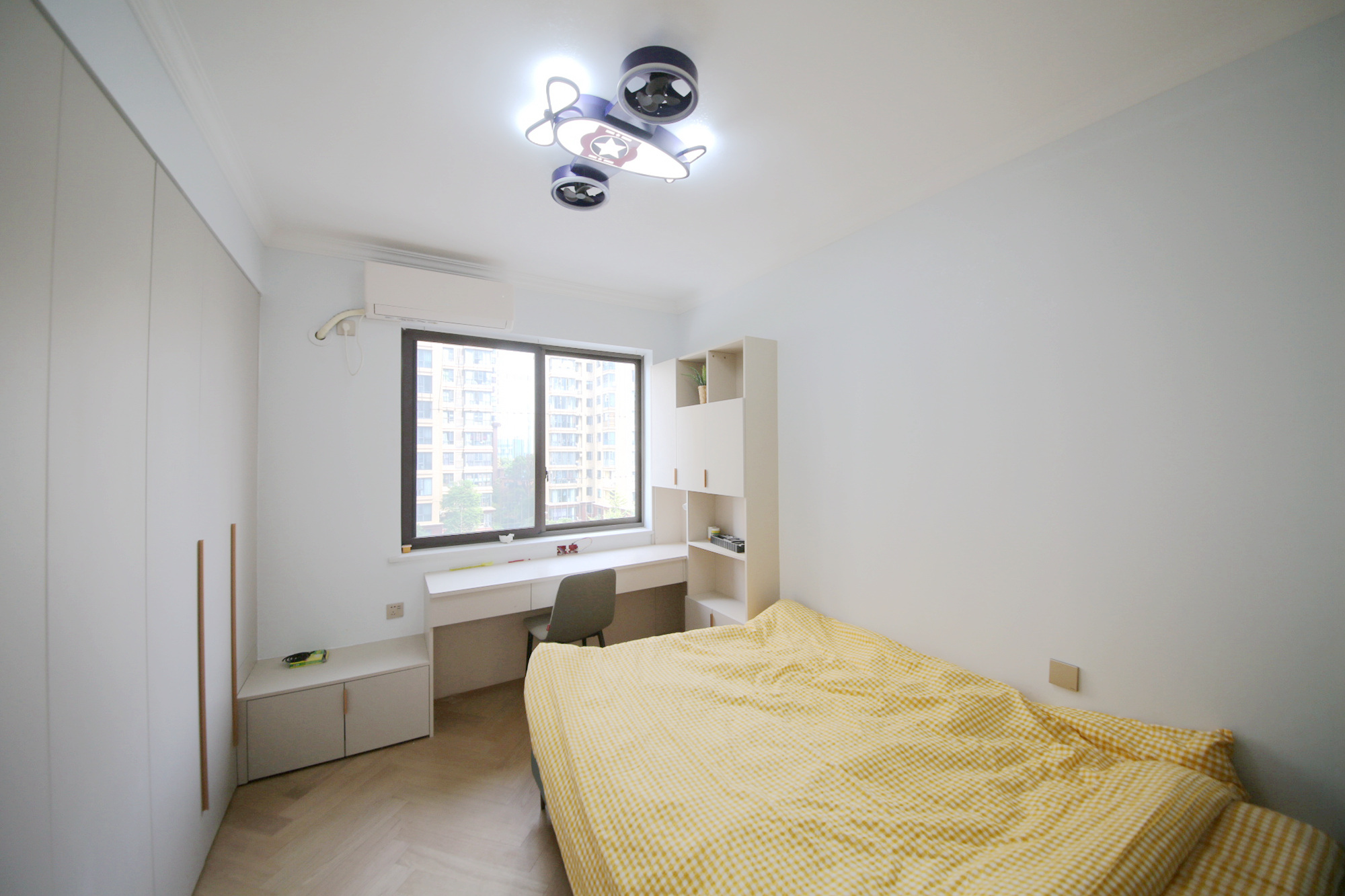 雨花公馆(紫苔名苑)  4室2厅1卫    185.0万卧室