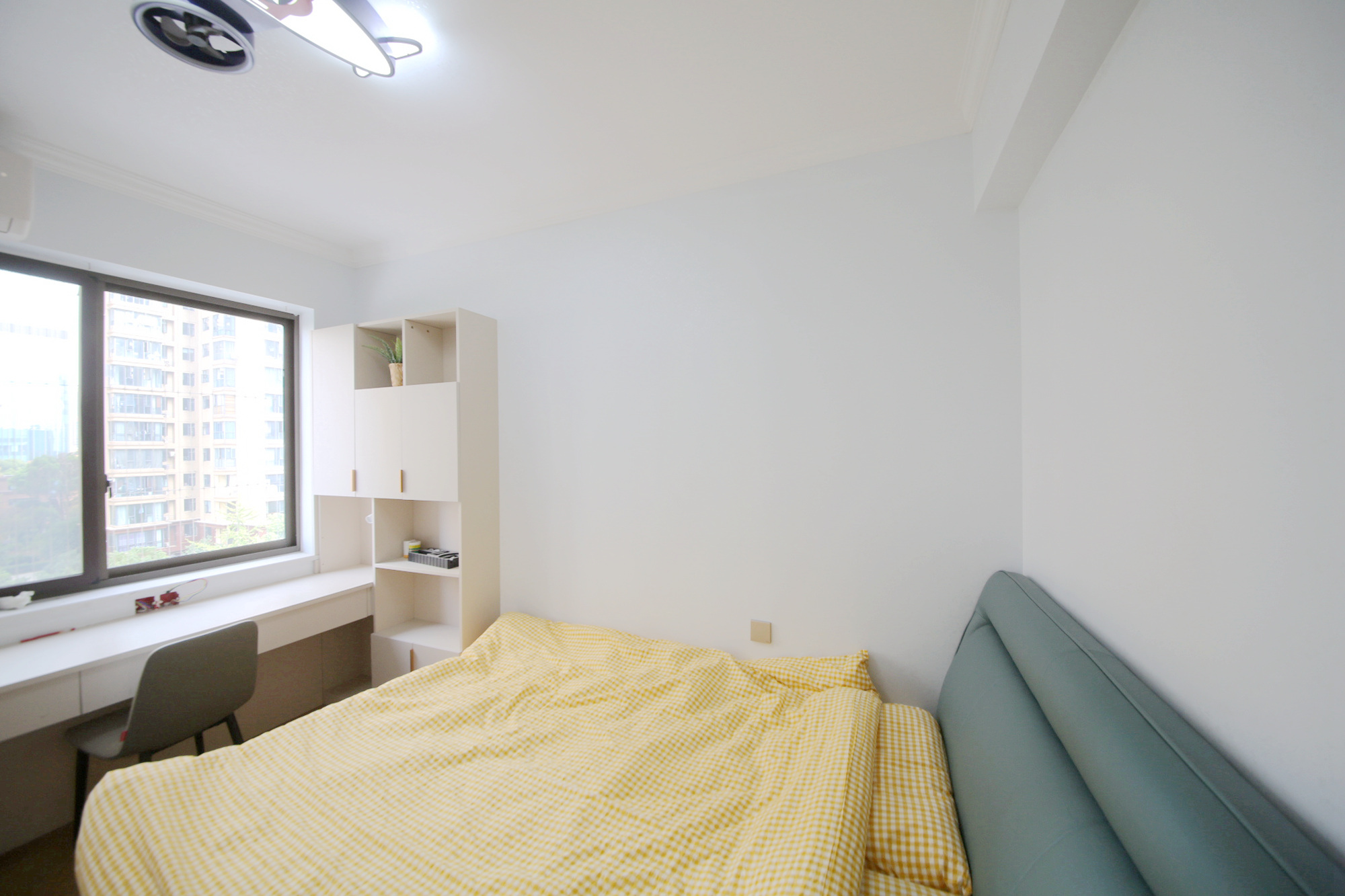 雨花公馆(紫苔名苑)  4室2厅1卫    185.0万卧室