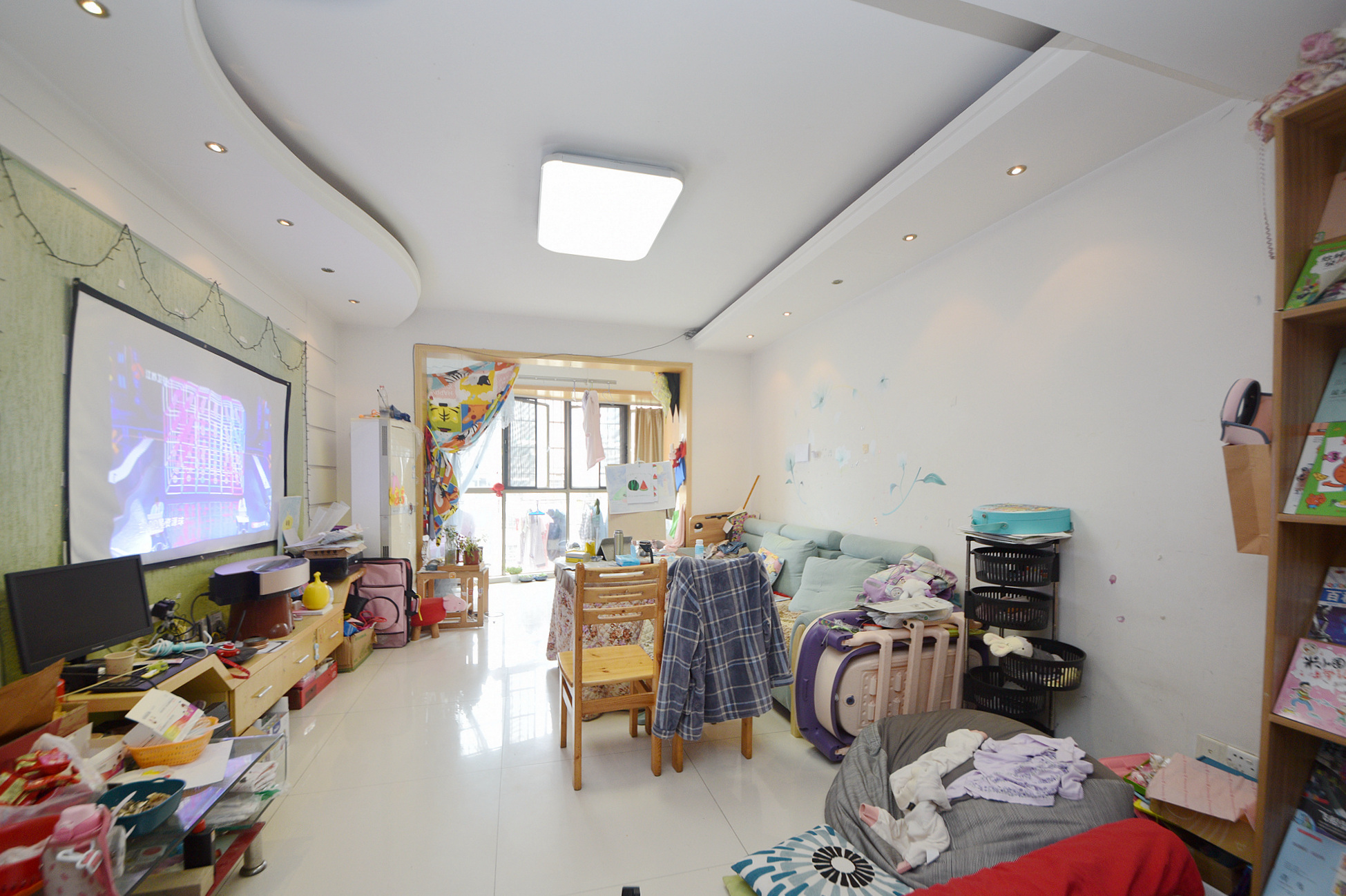 都市金领  3室2厅1卫   110.00万客厅