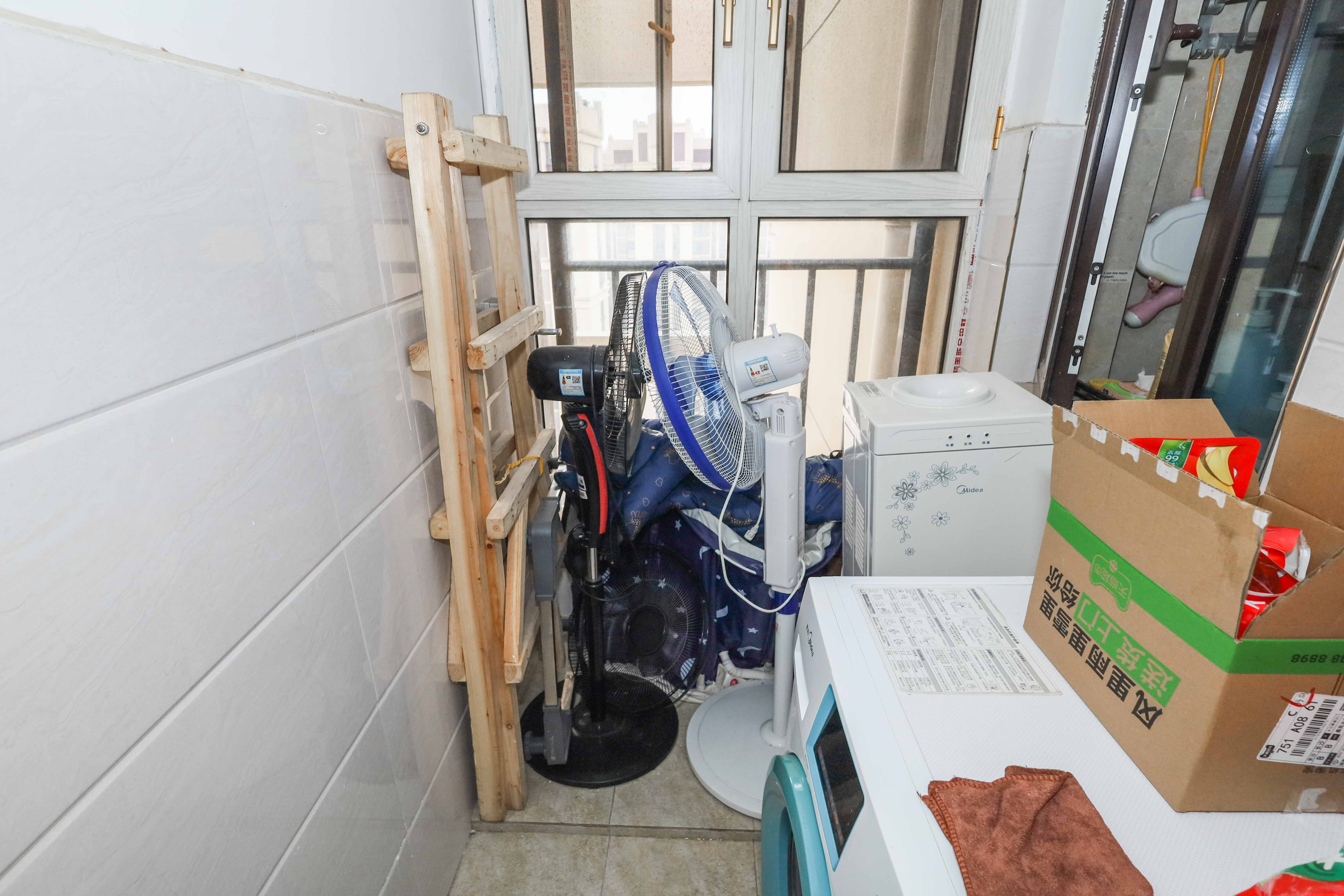 梅溪鑫苑名家  3室2厅1卫    115.0万厨房