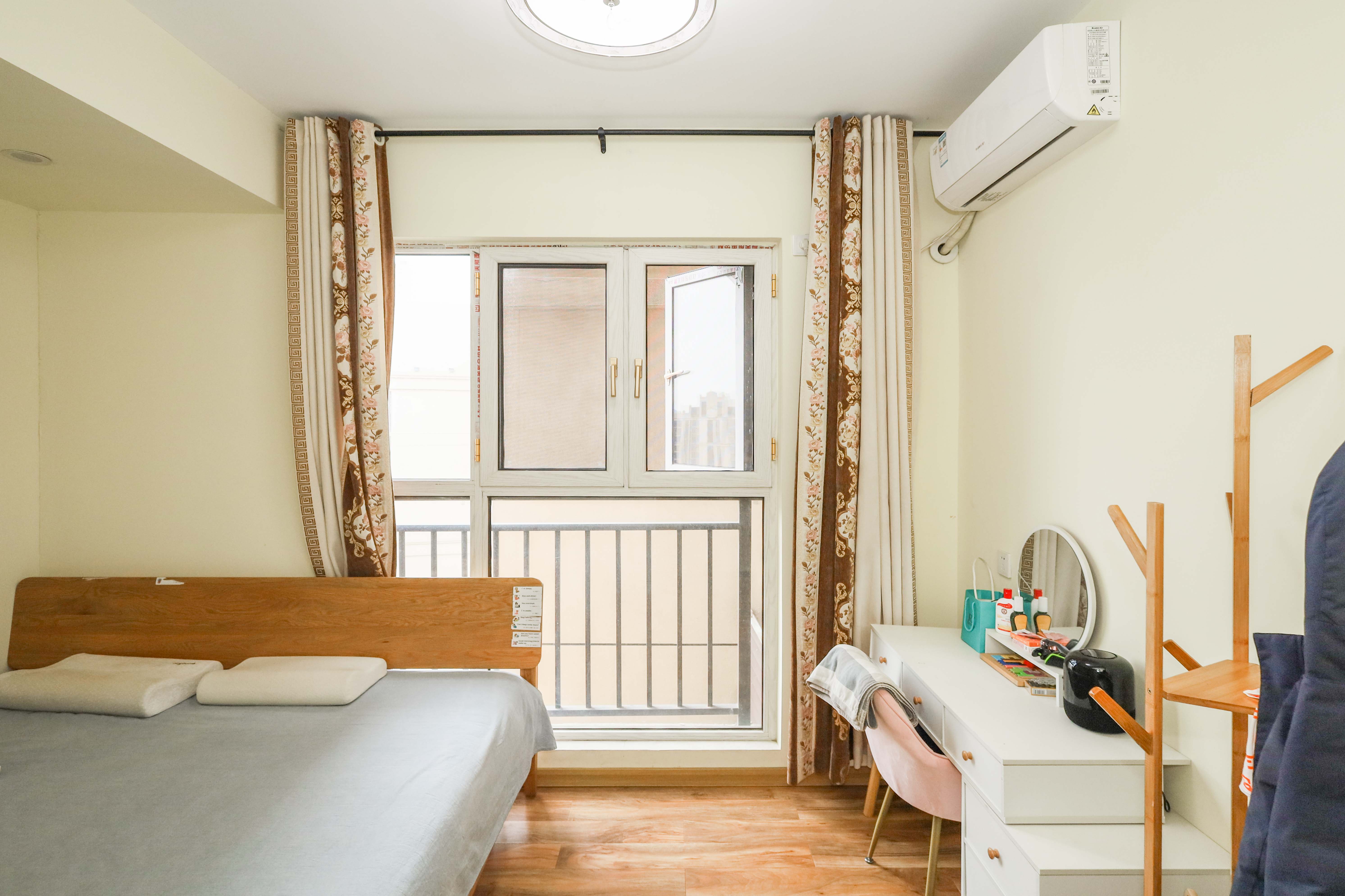 梅溪鑫苑名家  3室2厅1卫    115.0万卧室