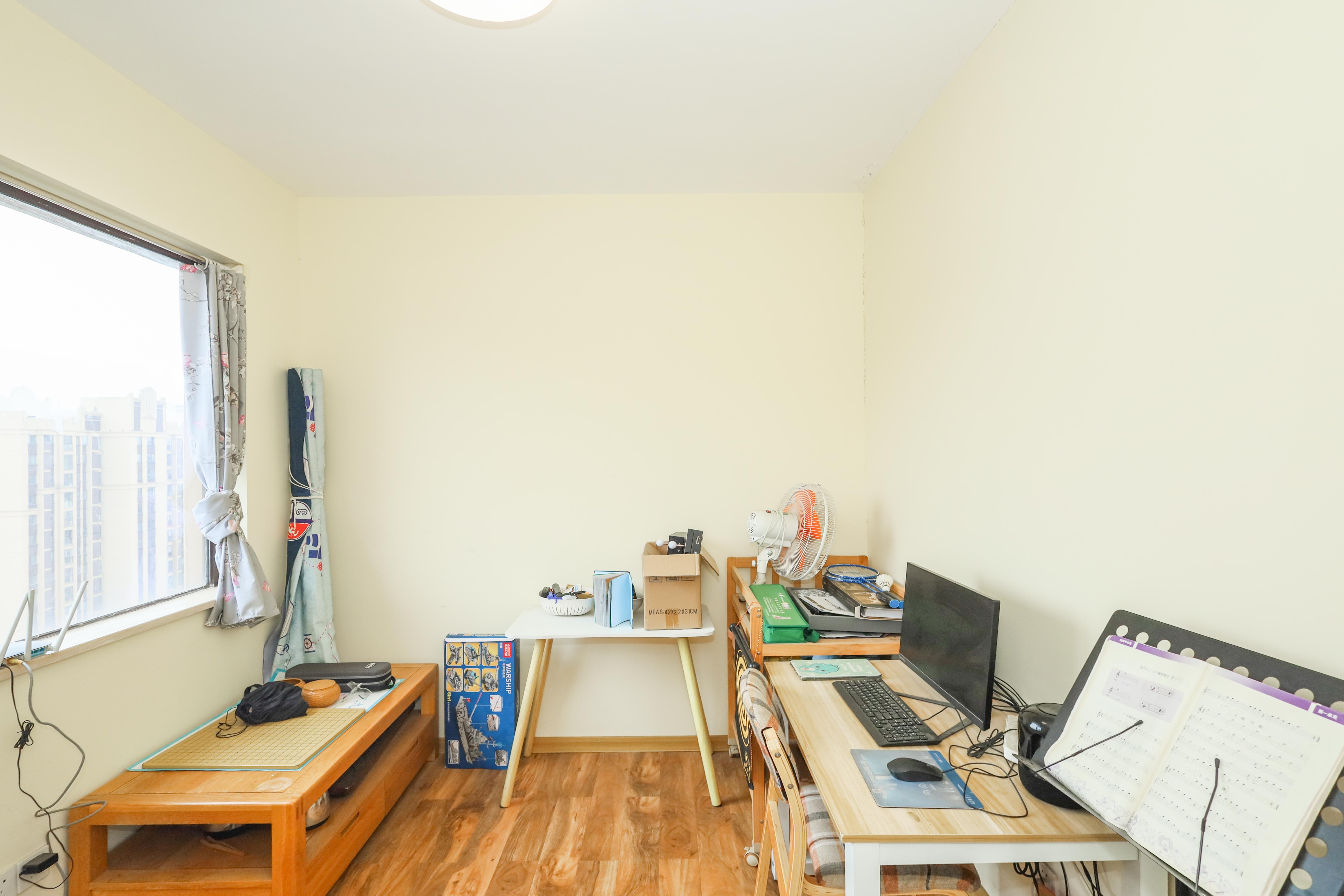 梅溪鑫苑名家  3室2厅1卫    115.0万卧室