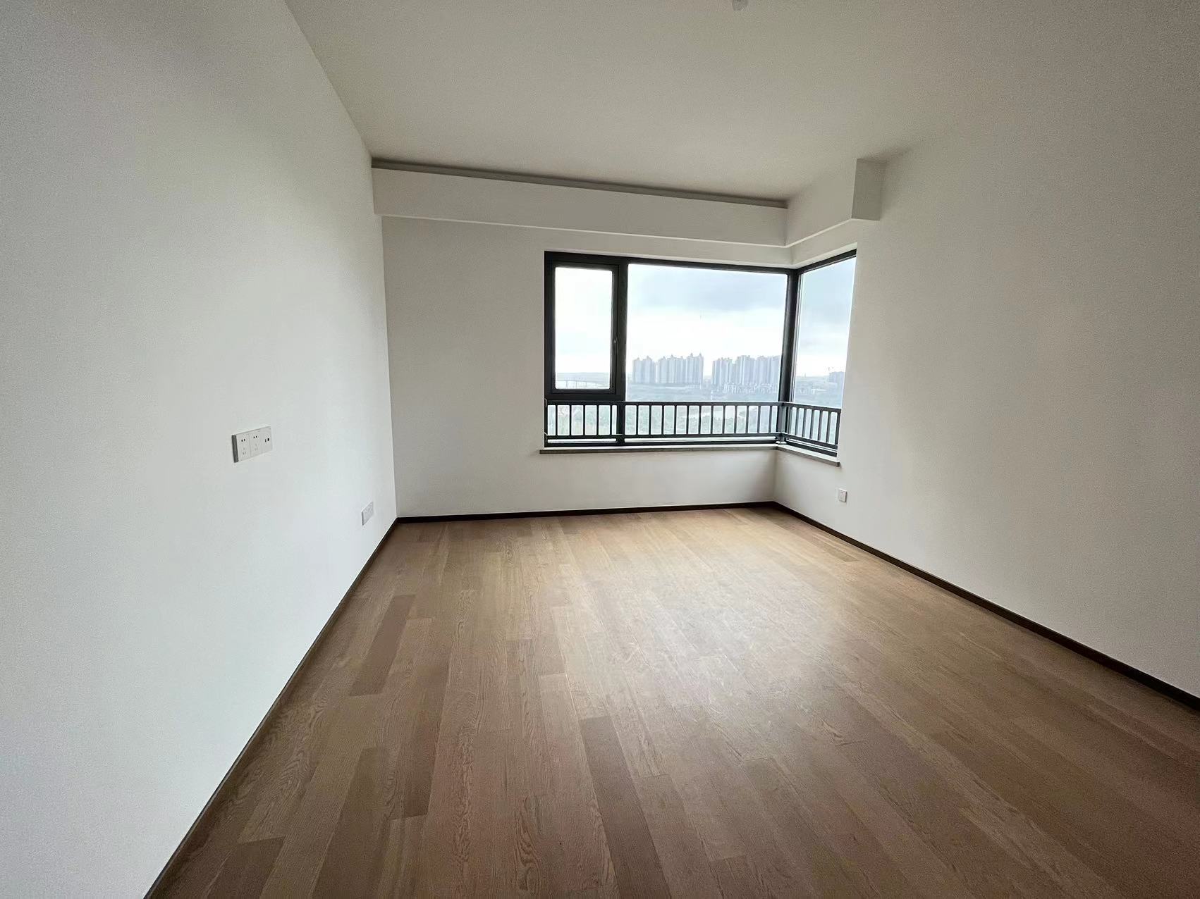 晋合湘水湾六期 4室2厅0卫 190.0万 晋合湘水湾六期 4室2厅0卫 190.0万室内图