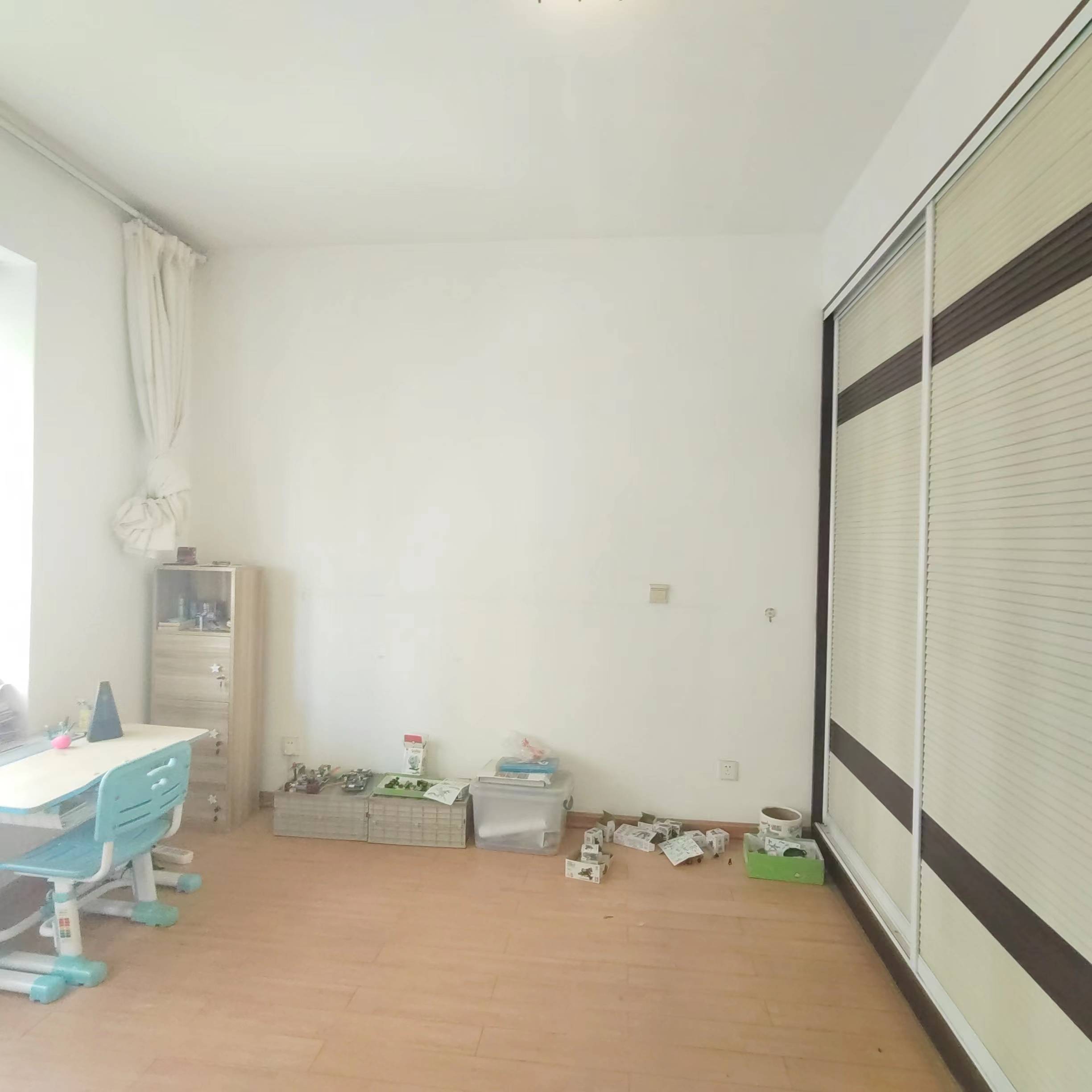 熹悦花都 5室2厅2卫 70.00万 熹悦花都 5室2厅2卫 70.00万室内图