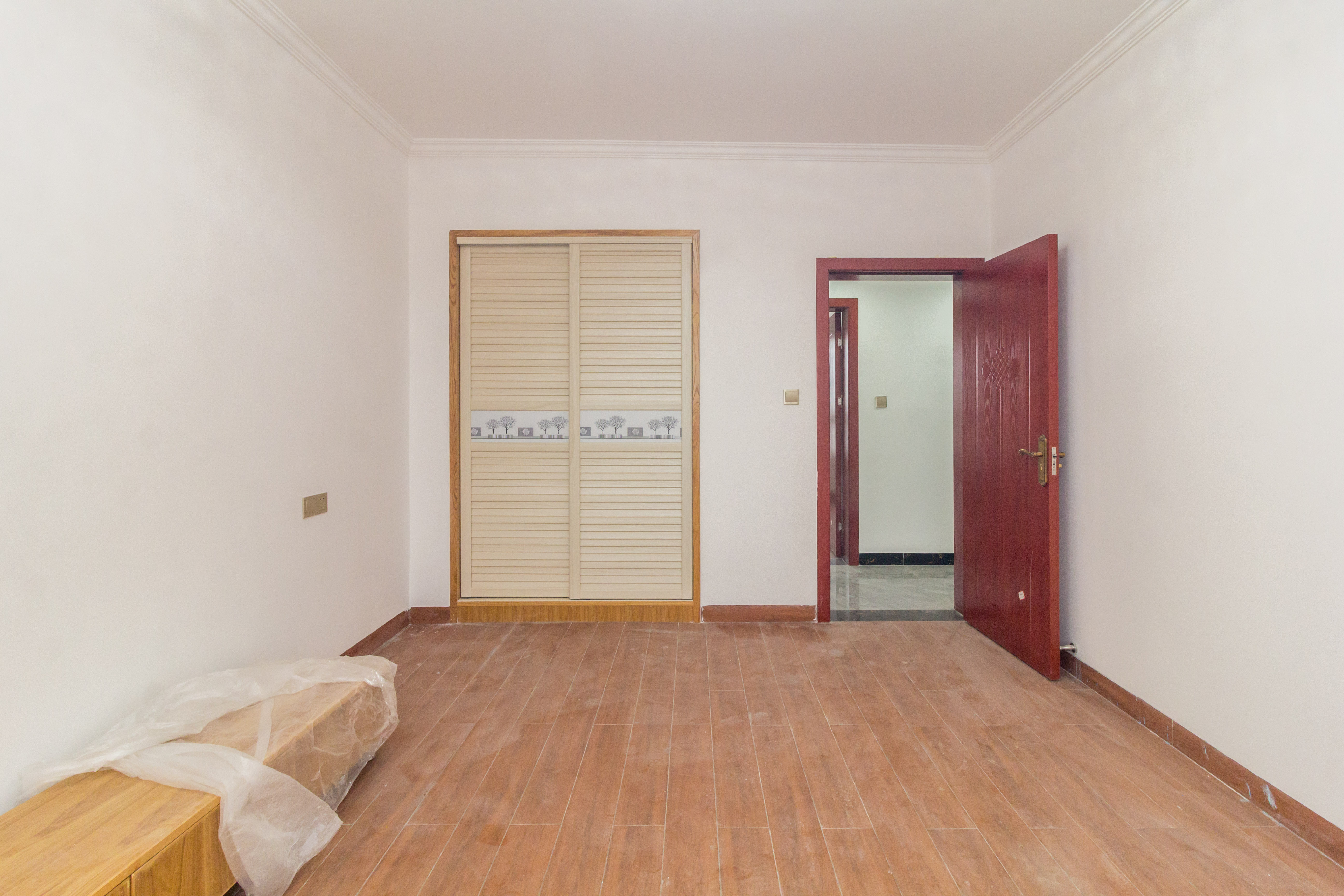 紫云阁 4室2厅1卫 82.80万 紫云阁 4室2厅1卫 82.80万卧室