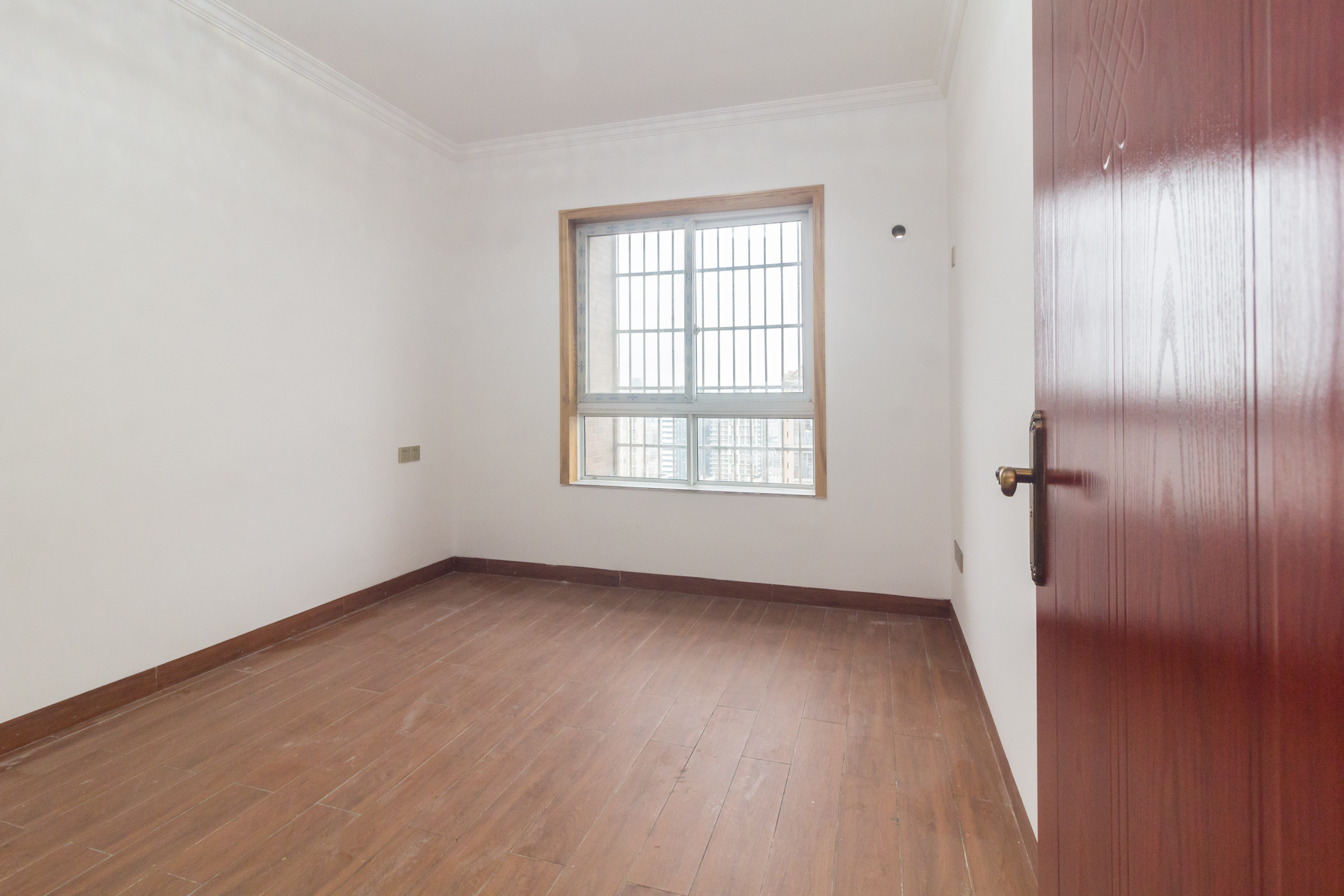 紫云阁 4室2厅1卫 82.80万 紫云阁 4室2厅1卫 82.80万卧室