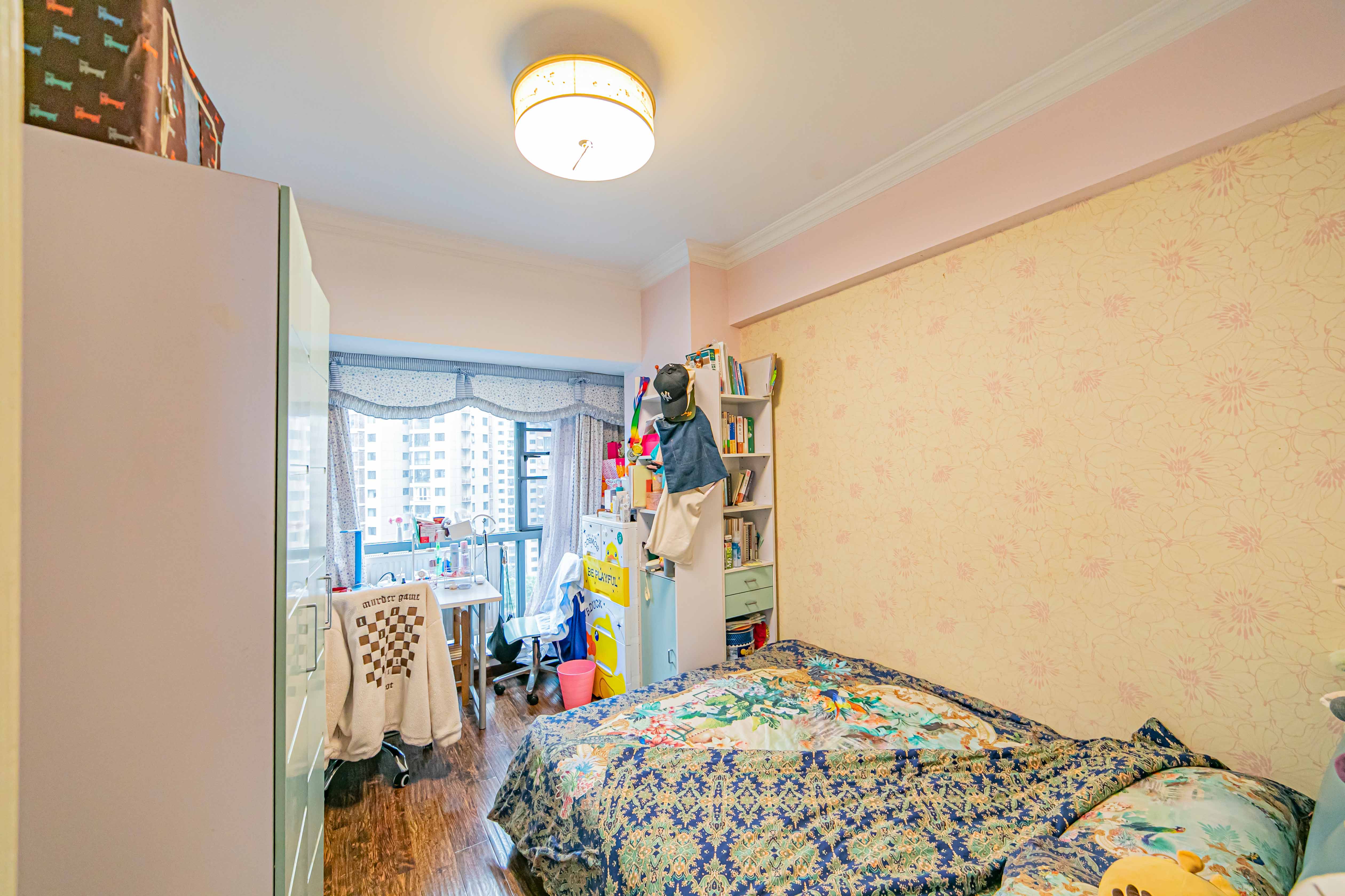 滨江君悦香邸  3室2厅1卫    118.0万卧室