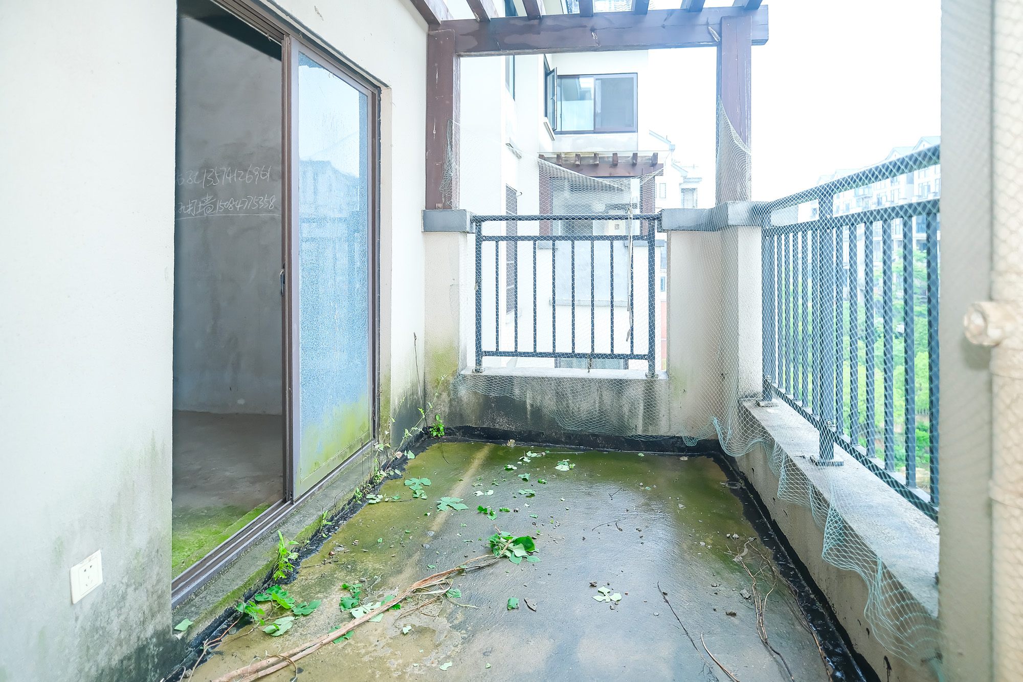 艾美潇湘  3室2厅1卫   73.80万 艾美潇湘  3室2厅1卫   73.80万阳台