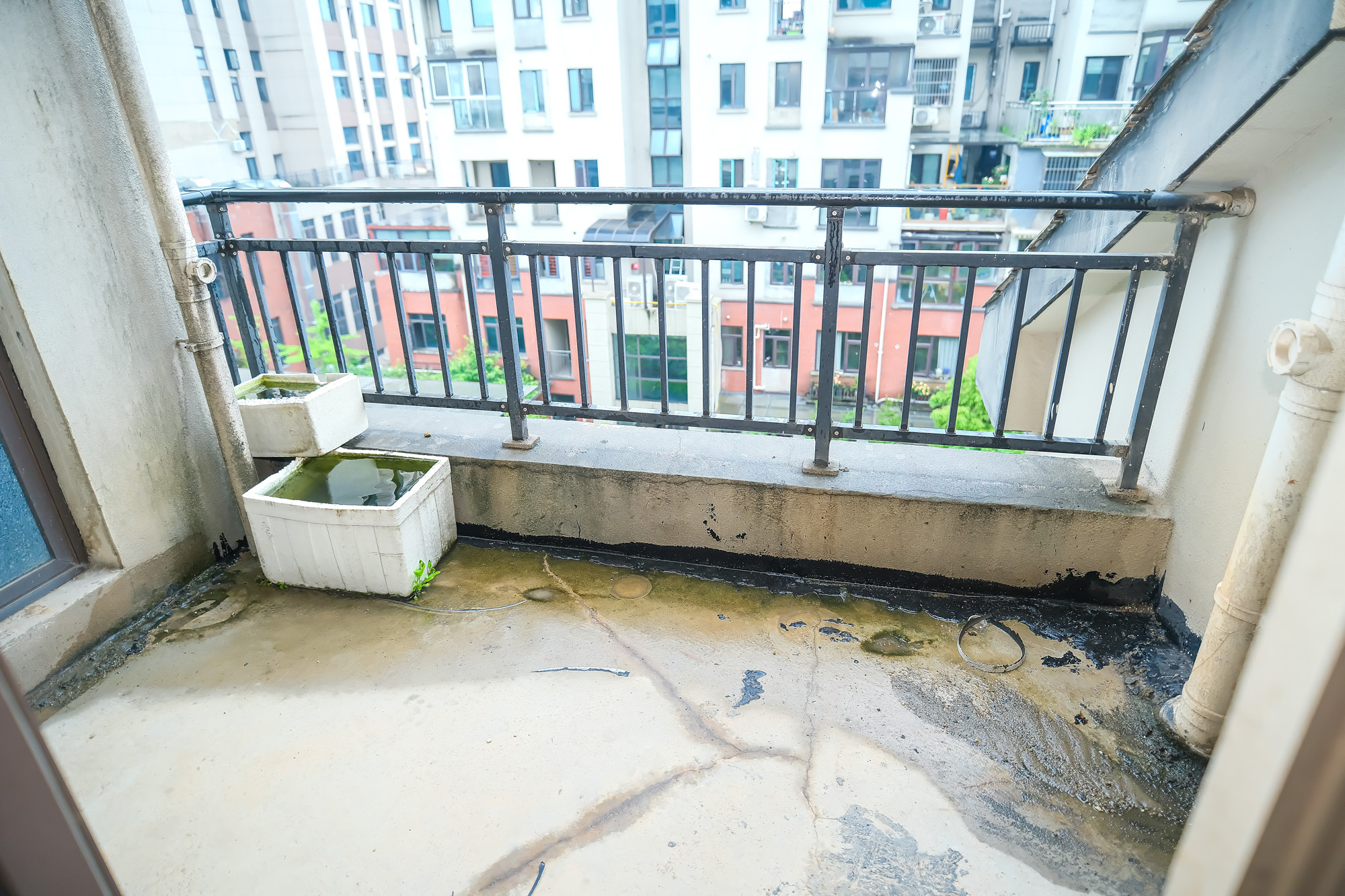 艾美潇湘  3室2厅1卫   73.80万 艾美潇湘  3室2厅1卫   73.80万阳台