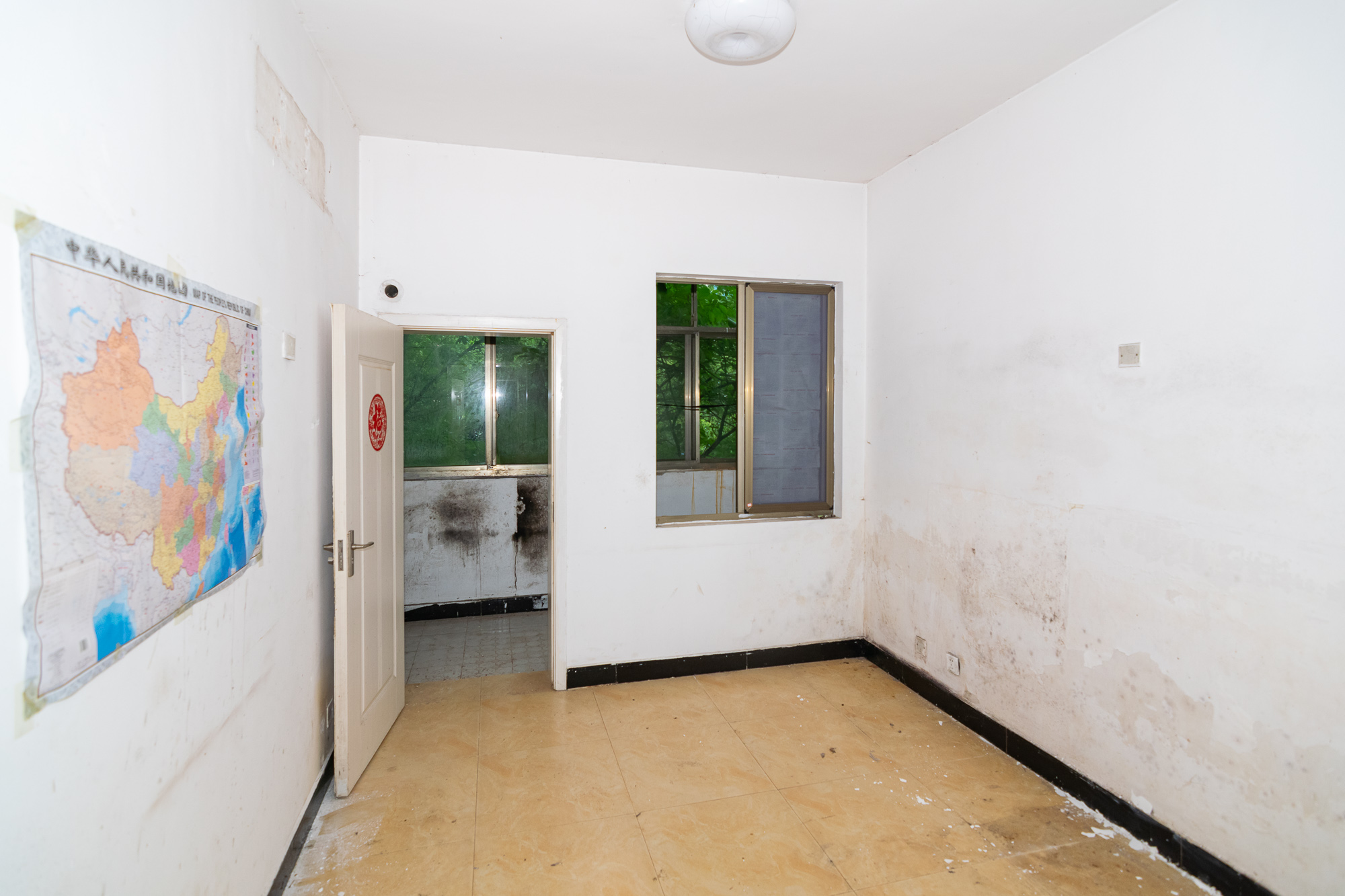 思源小区  4室2厅2卫    124.74万 思源小区  4室2厅2卫    124.74万卧室