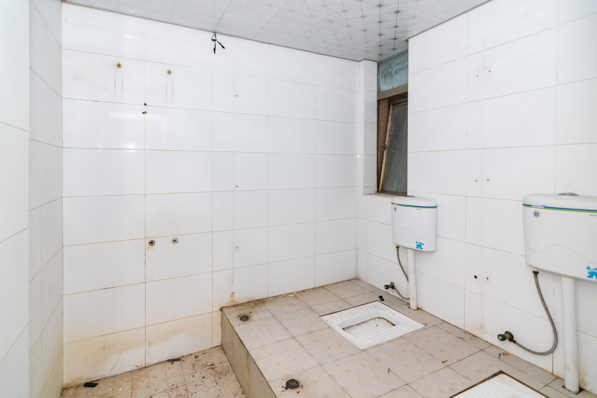 思源小区  4室2厅2卫    124.74万 思源小区  4室2厅2卫    124.74万卫生间