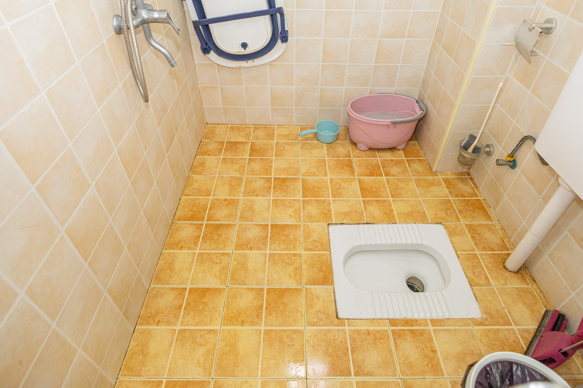 华润五彩城  3室1厅1卫    85.0万 华润五彩城  3室1厅1卫    85.0万卫生间