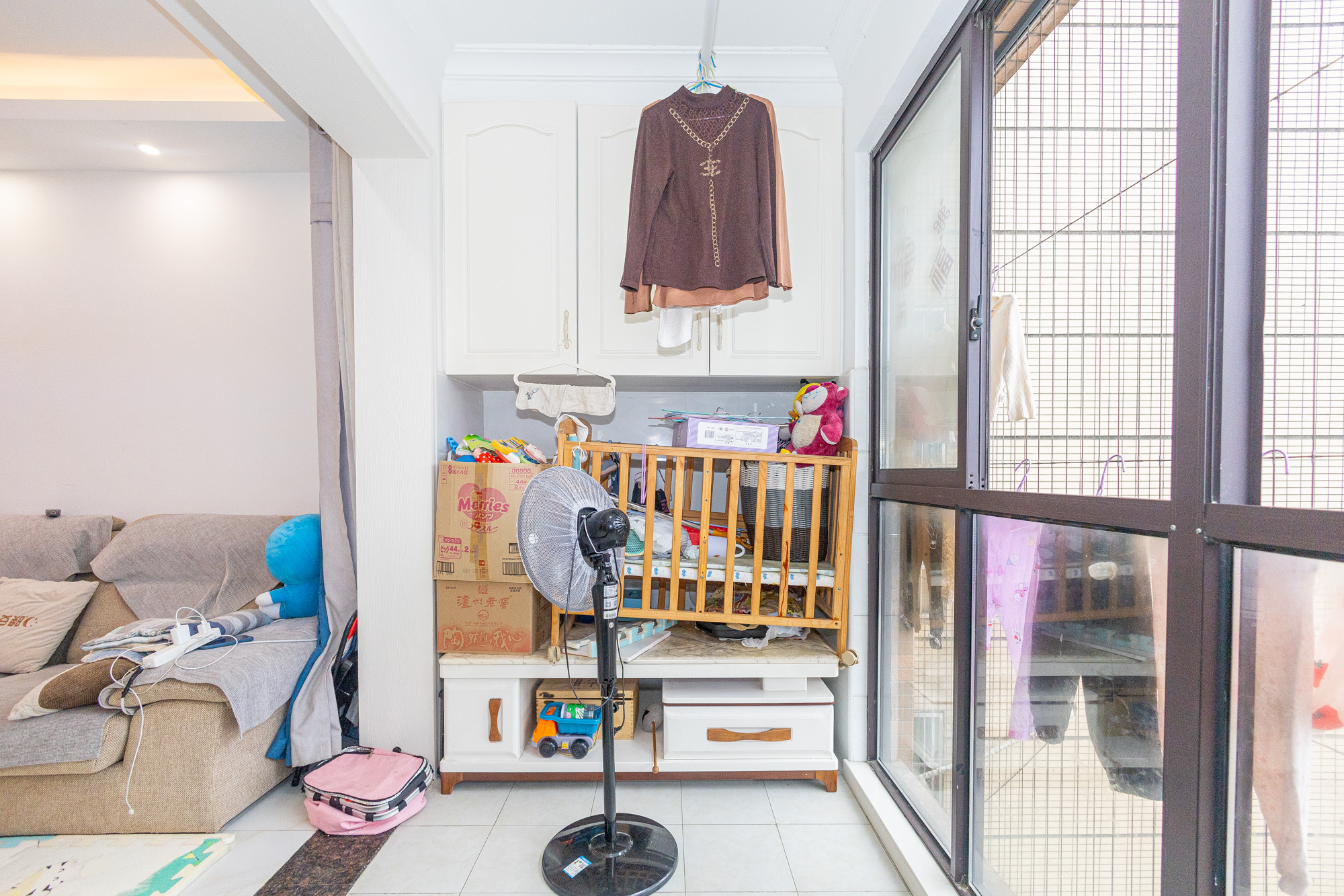 华润五彩城  3室1厅1卫    85.0万 华润五彩城  3室1厅1卫    85.0万阳台