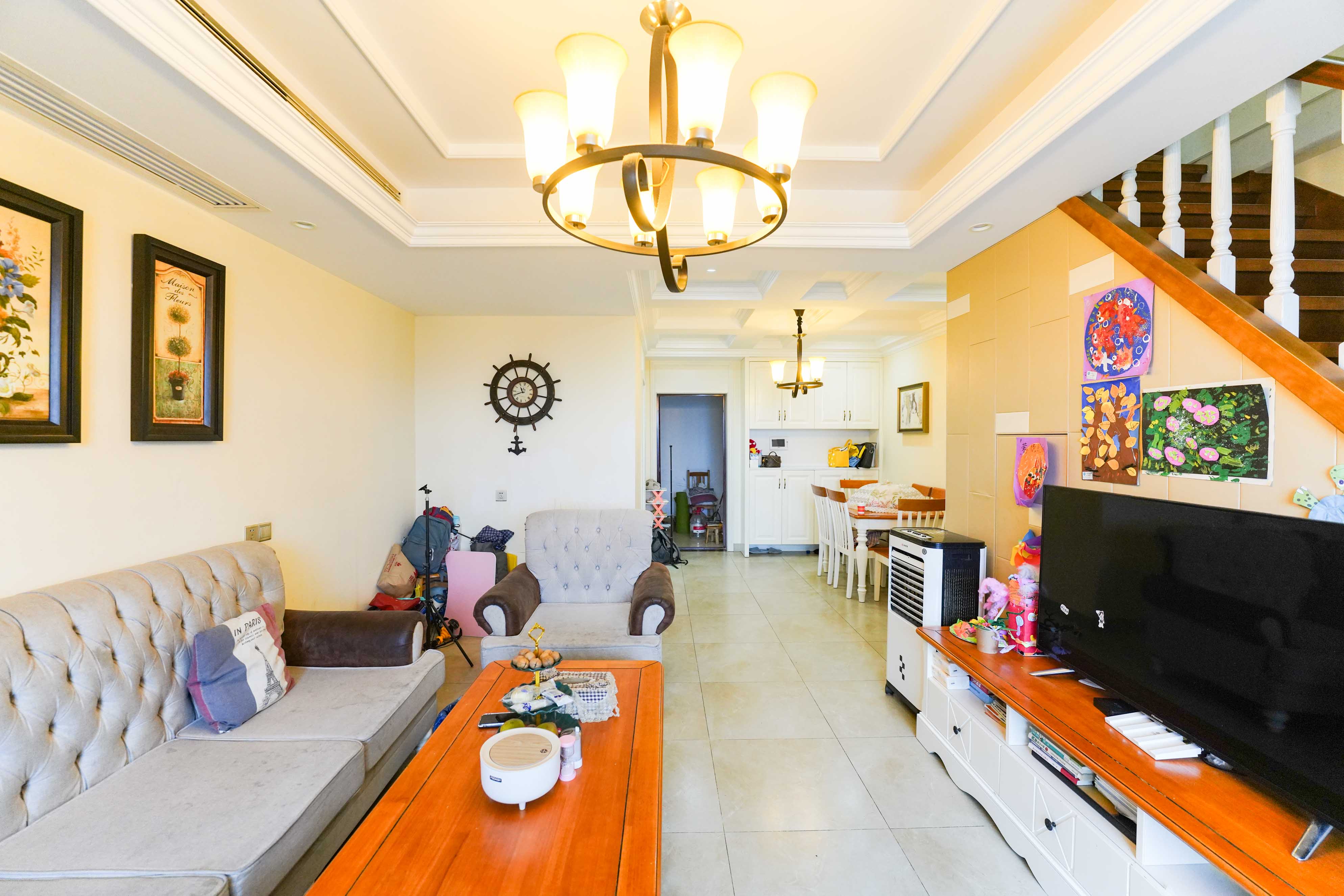 宏聚地中海 3室2厅1卫 86.0万 宏聚地中海 3室2厅1卫 86.0万客厅