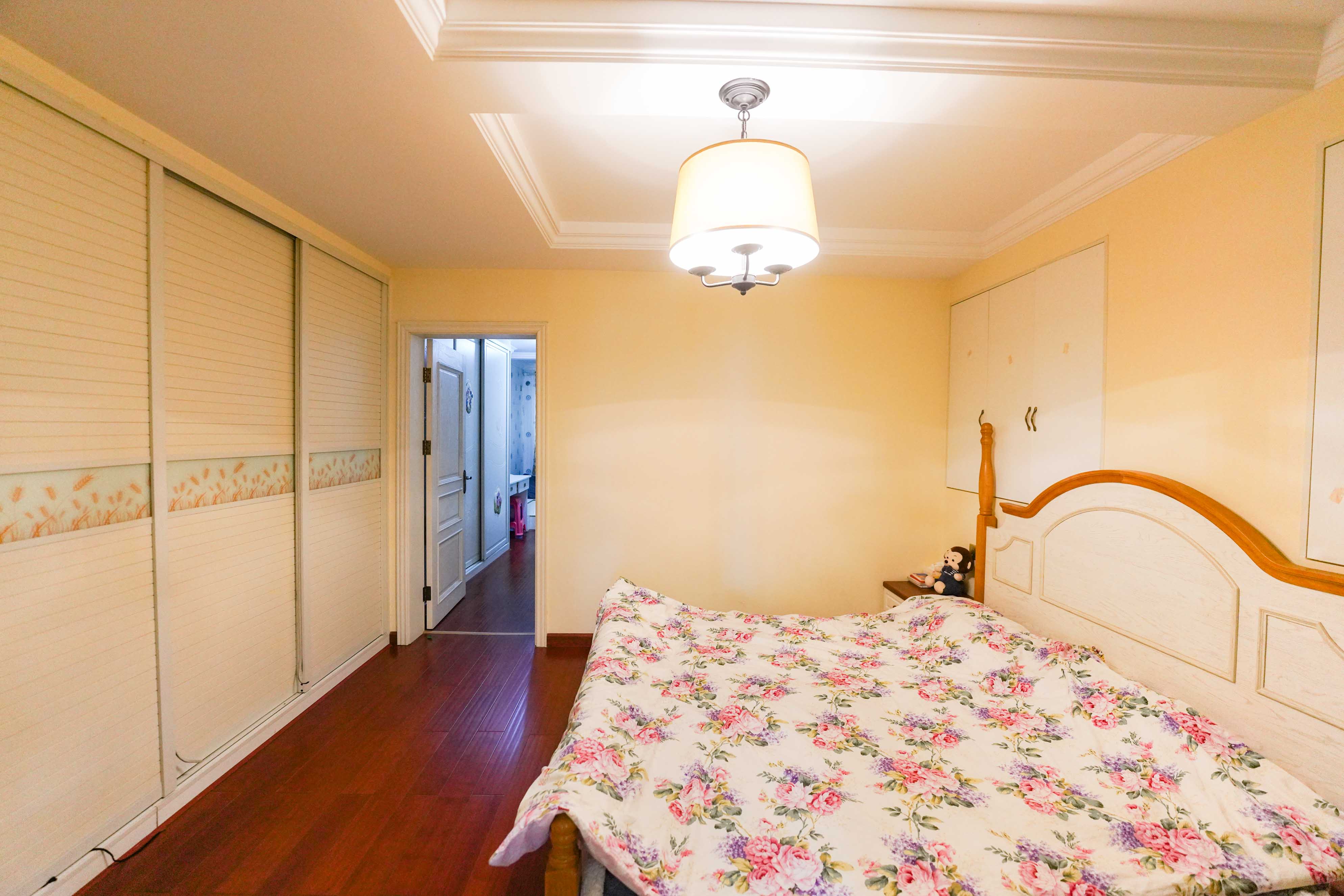 宏聚地中海 3室2厅1卫 86.0万 宏聚地中海 3室2厅1卫 86.0万卧室