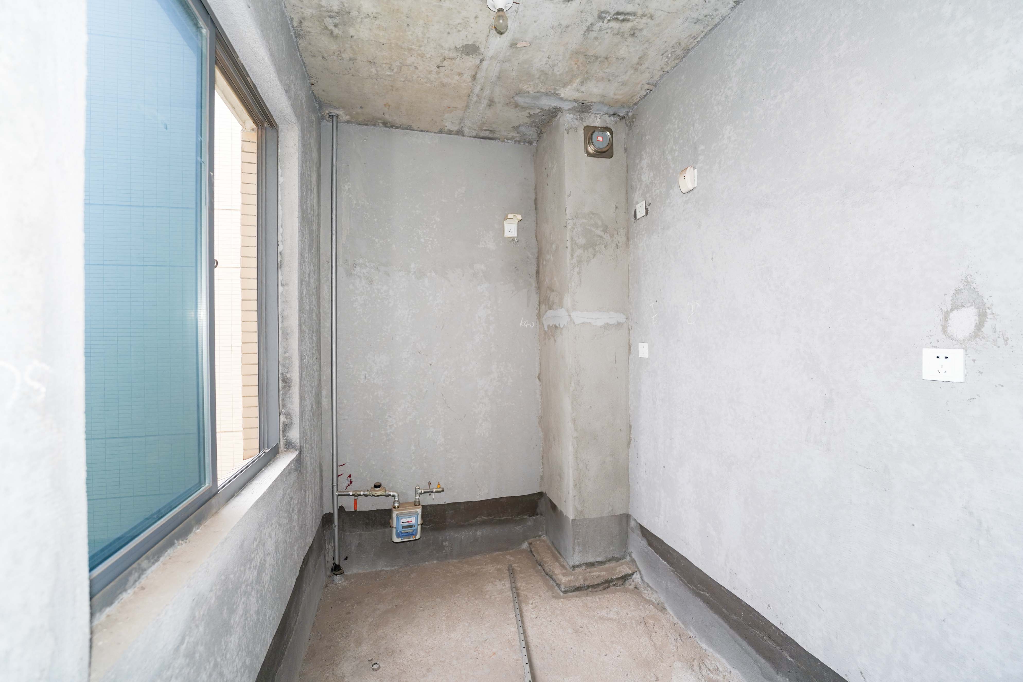 碧桂园南城首府(东宸林海)  3室2厅1卫   75.00万 碧桂园南城首府(东宸林海)  3室2厅1卫   75.00万厨房