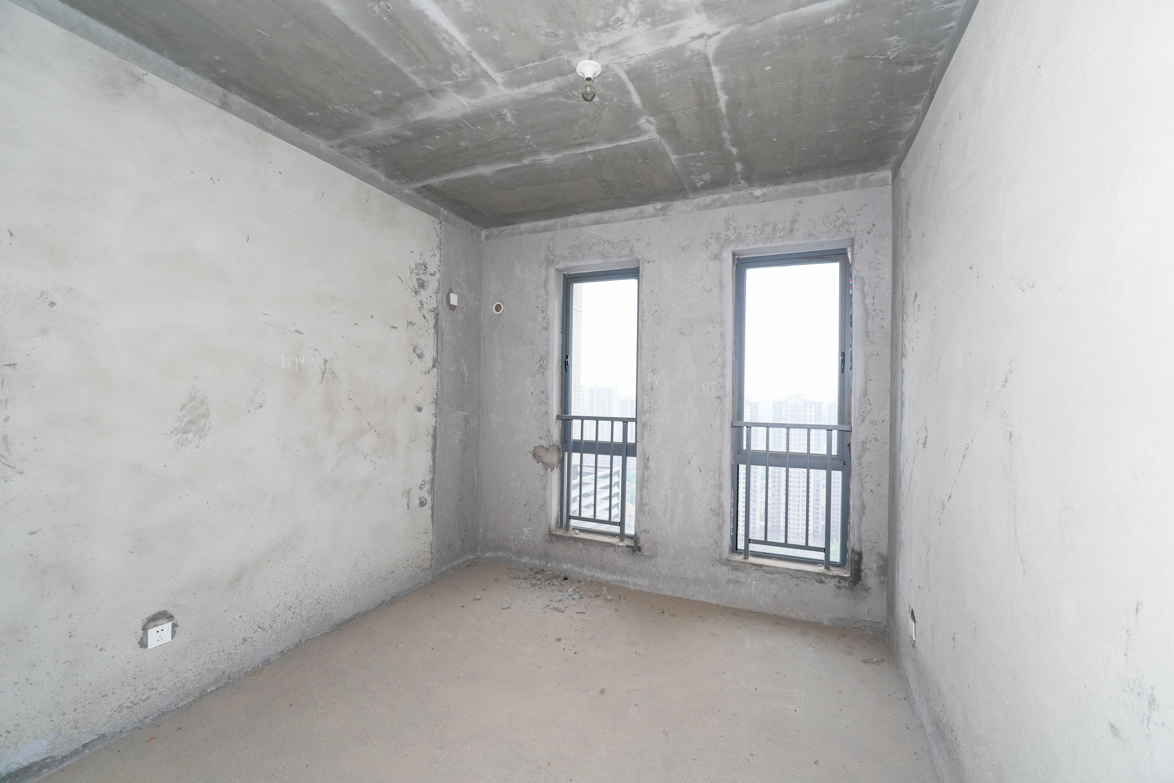 碧桂园南城首府(东宸林海)  3室2厅1卫   75.00万 碧桂园南城首府(东宸林海)  3室2厅1卫   75.00万卧室