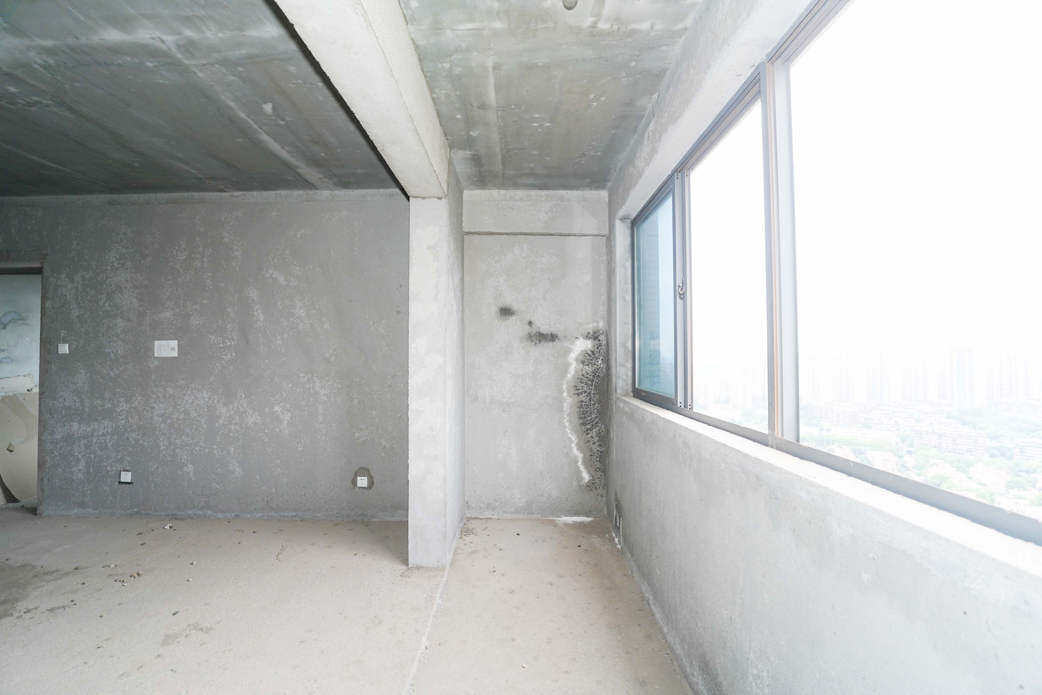 碧桂园南城首府(东宸林海)  3室2厅1卫   75.00万 碧桂园南城首府(东宸林海)  3室2厅1卫   75.00万阳台