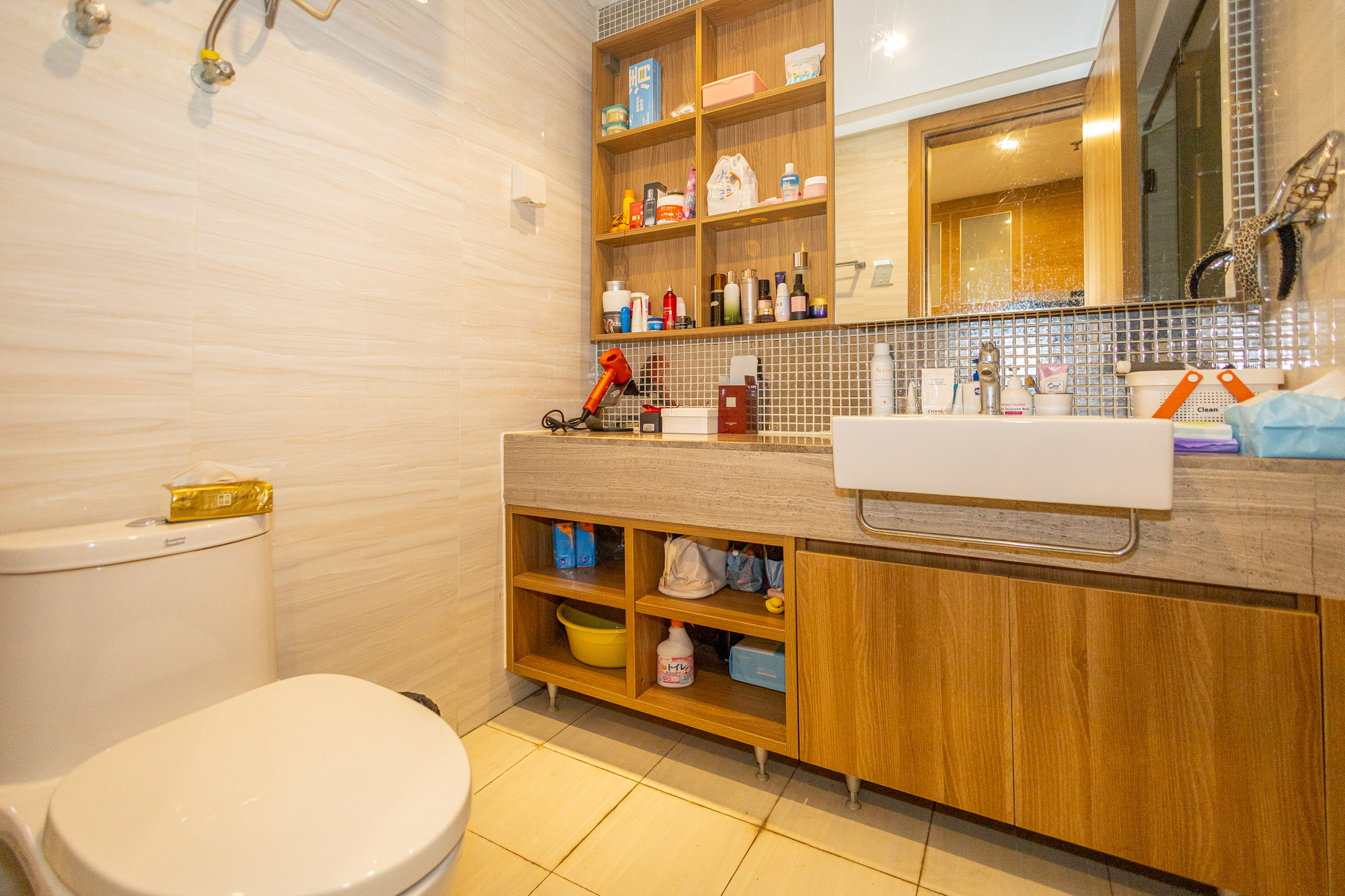 恒大翡翠华庭 1室1厅1卫 49.20万 恒大翡翠华庭 1室1厅1卫 49.20万卫生间