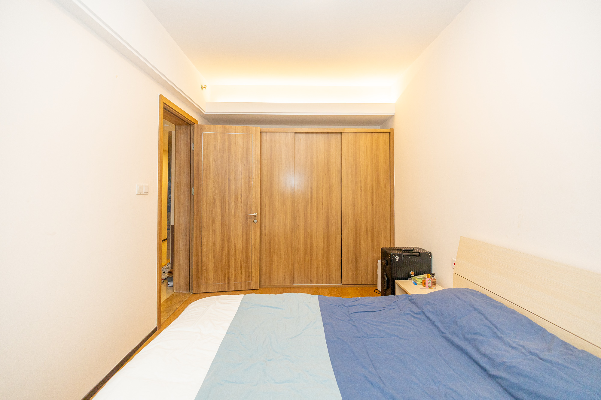 恒大翡翠华庭 1室1厅1卫 49.20万 恒大翡翠华庭 1室1厅1卫 49.20万卧室