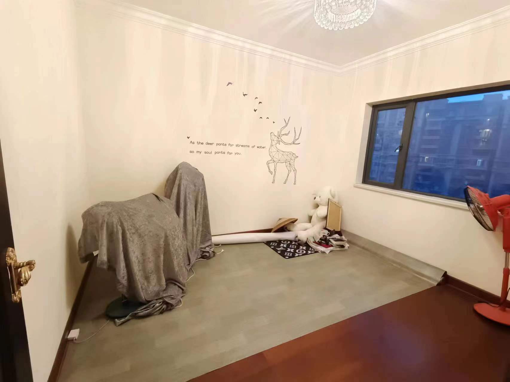 恒大华府  3室2厅2卫   98.00万 恒大华府  3室2厅2卫   98.00万室内图