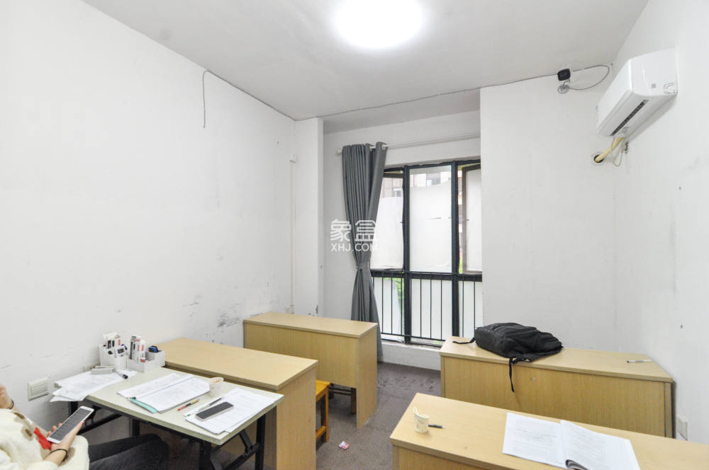 中海梅溪湖壹号  4室2厅3卫    378.0万