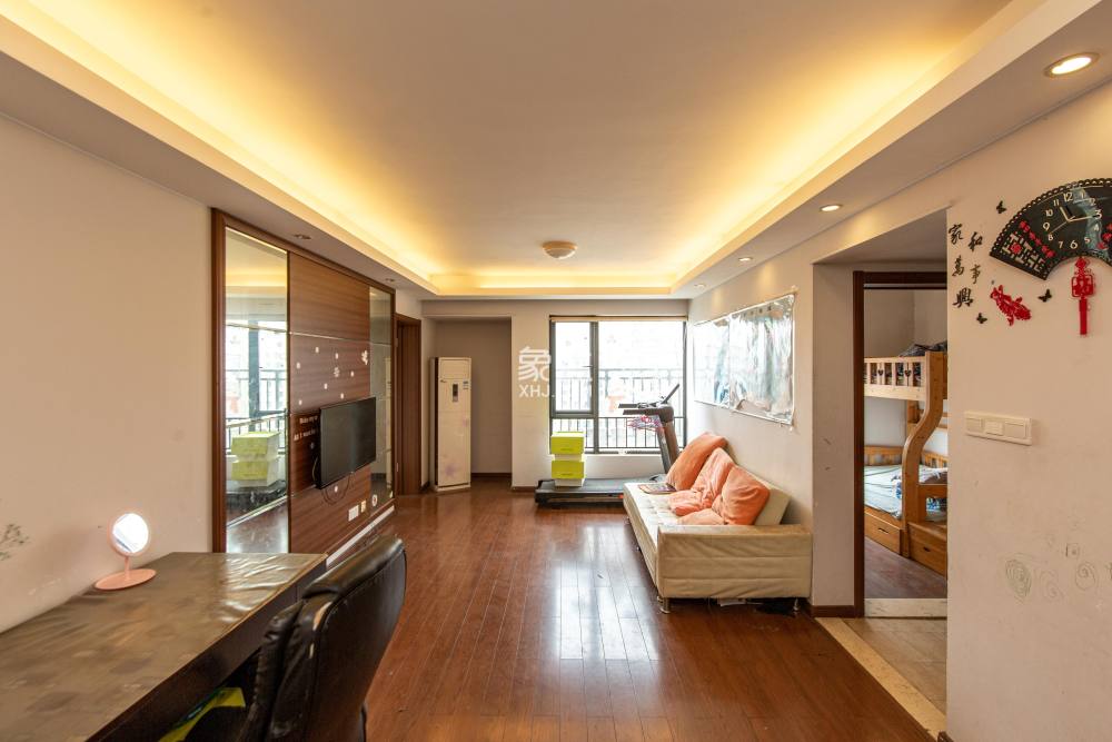 万科金域华府三四期  2室2厅1卫    70.0万