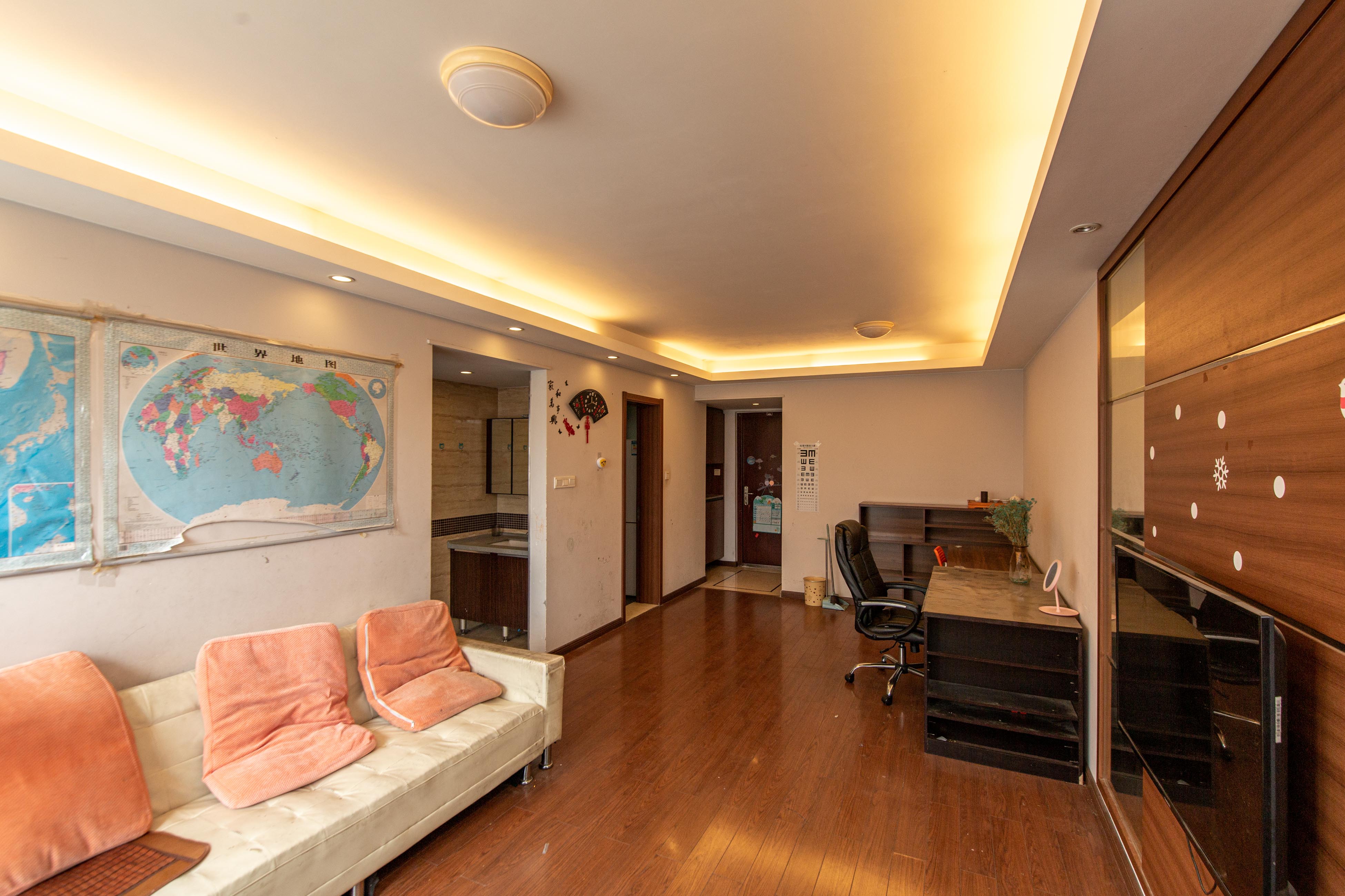 万科金域华府三四期 2室2厅1卫 70.0万 万科金域华府三四期 2室2厅1卫 70.0万客厅