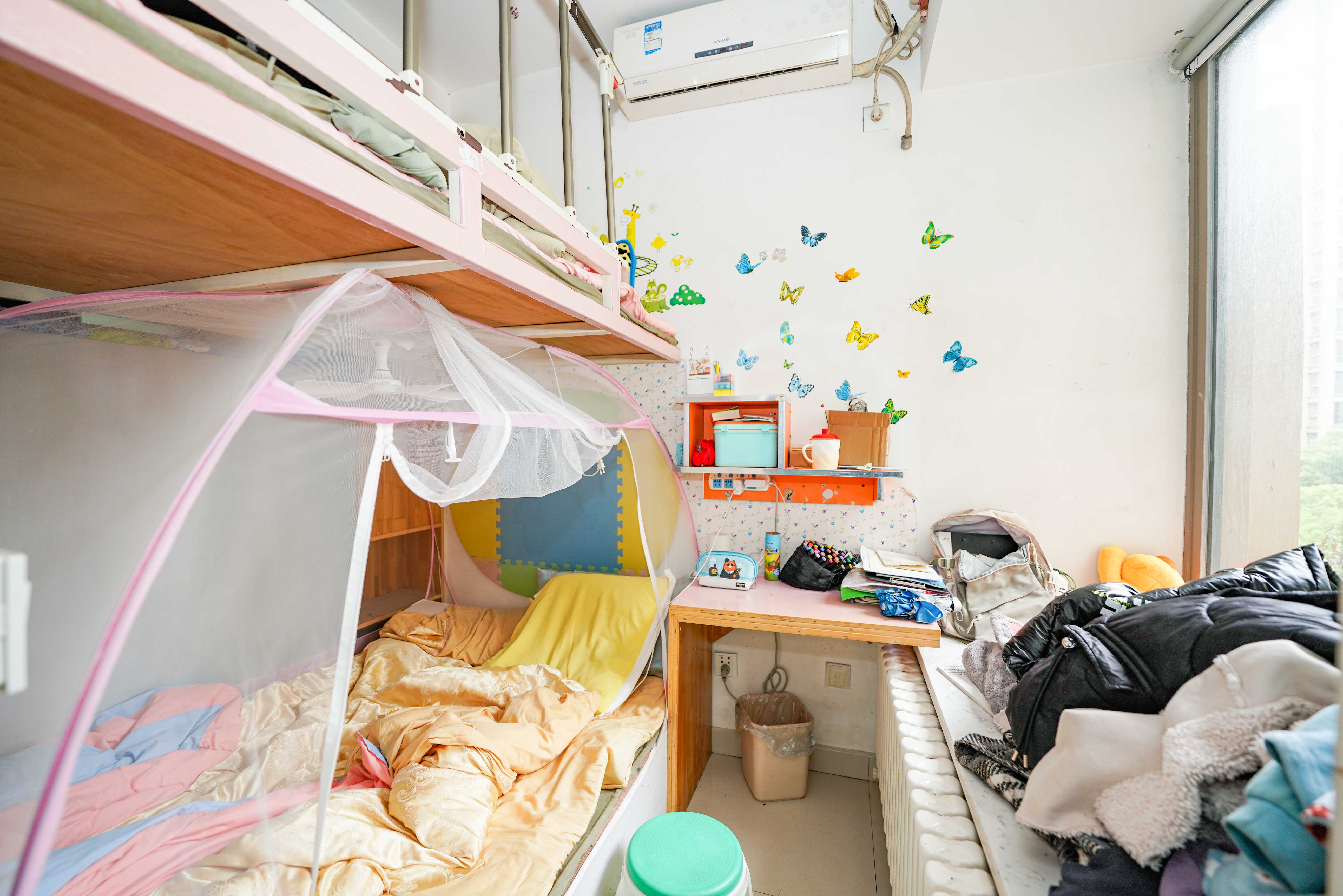 怡海星城  2室1厅1卫    30.0万卧室