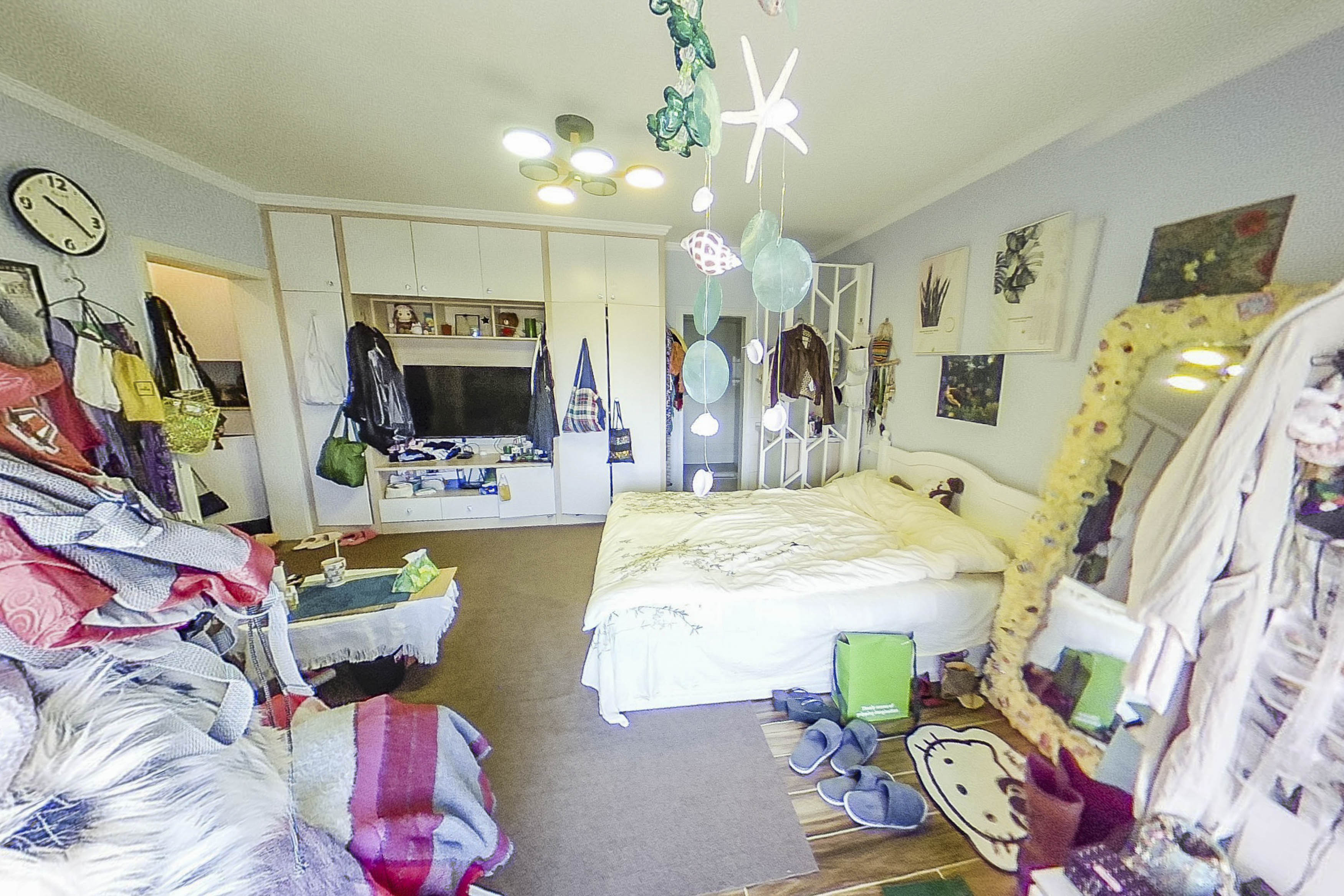 九龙领仕汇 1室2厅1卫 26.8万 九龙领仕汇 1室2厅1卫 26.8万客厅