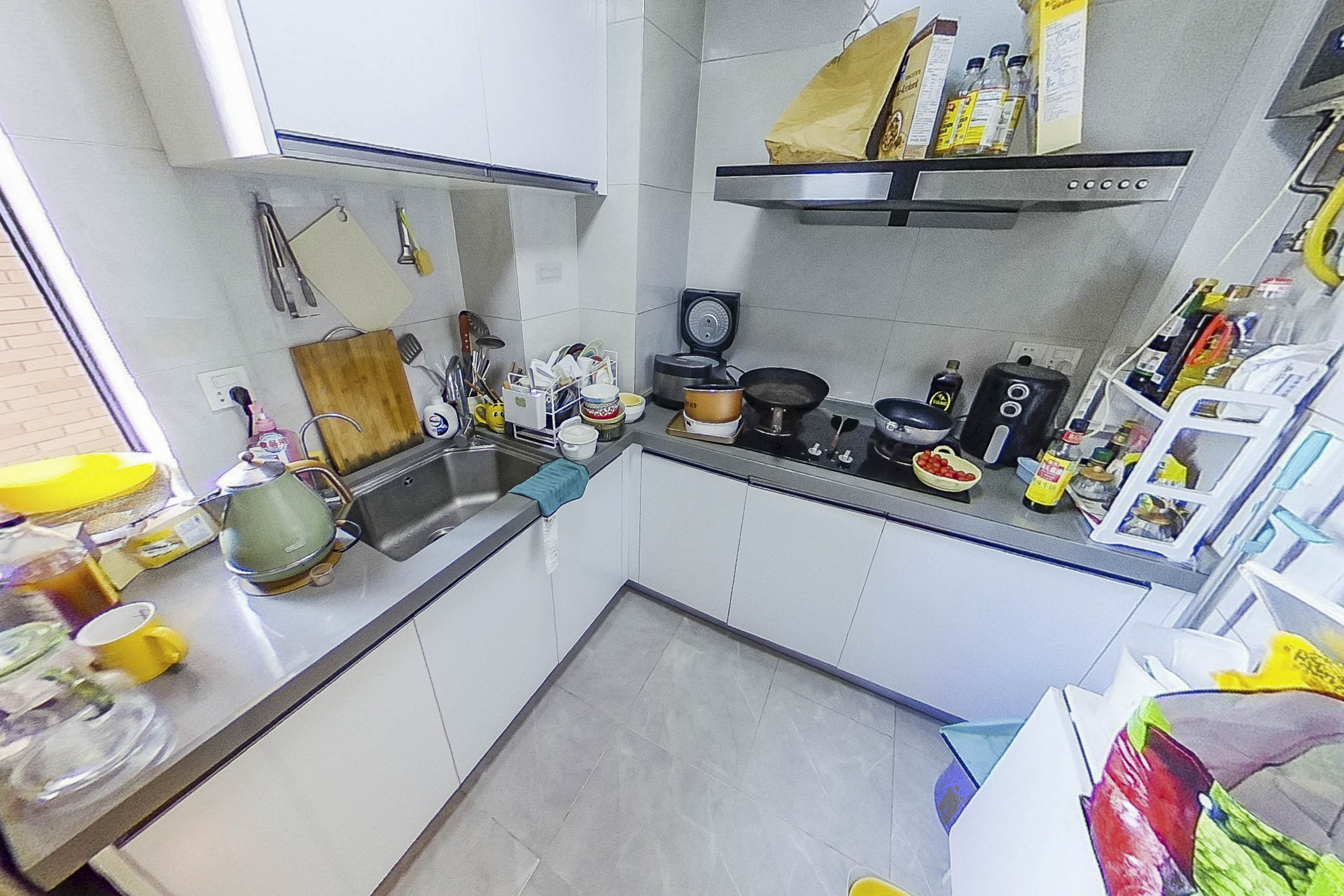 九龙领仕汇 1室2厅1卫 26.8万 九龙领仕汇 1室2厅1卫 26.8万厨房