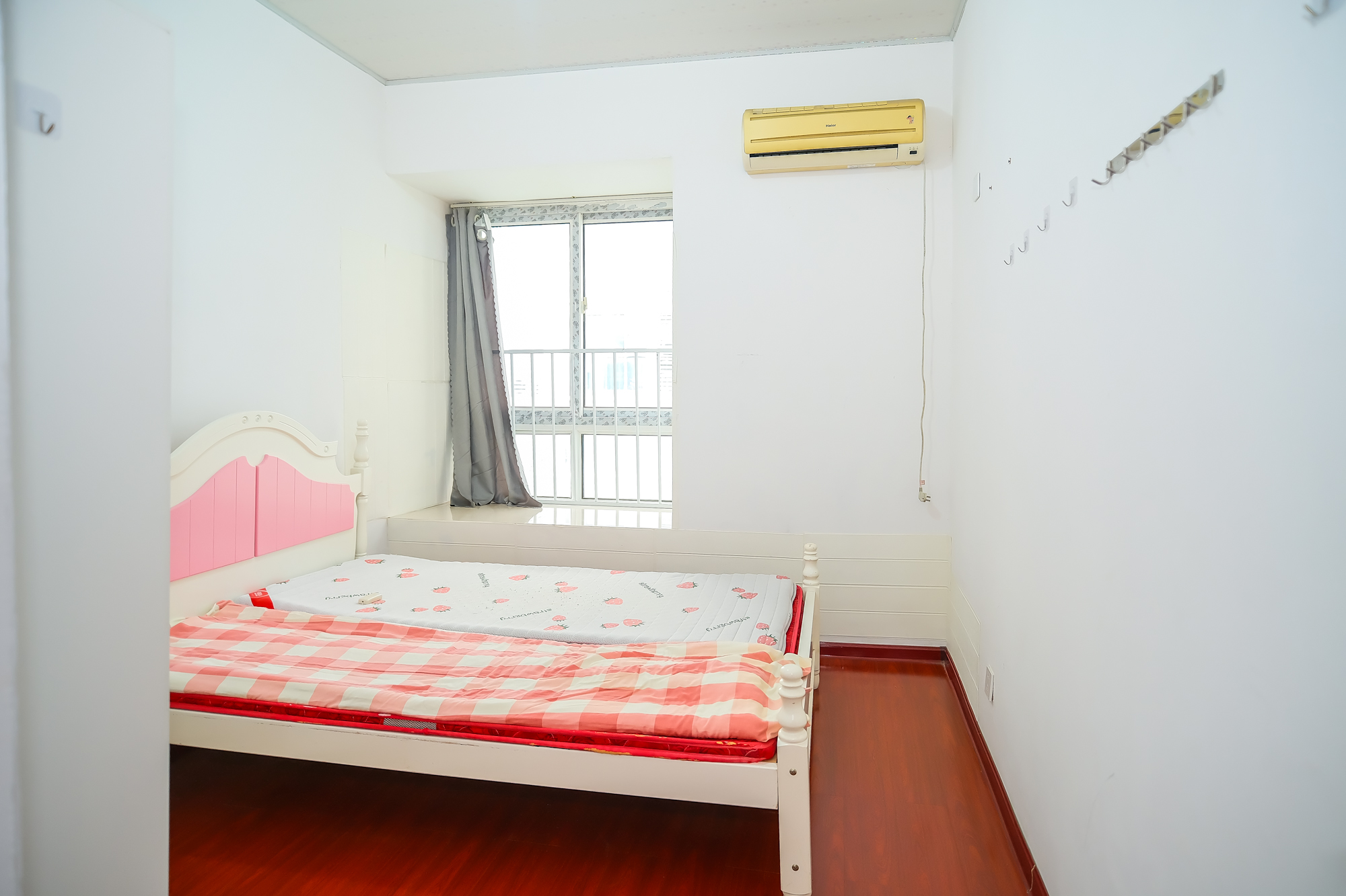 山水湾 3室2厅1卫 45.8万 山水湾 3室2厅1卫 45.8万卧室