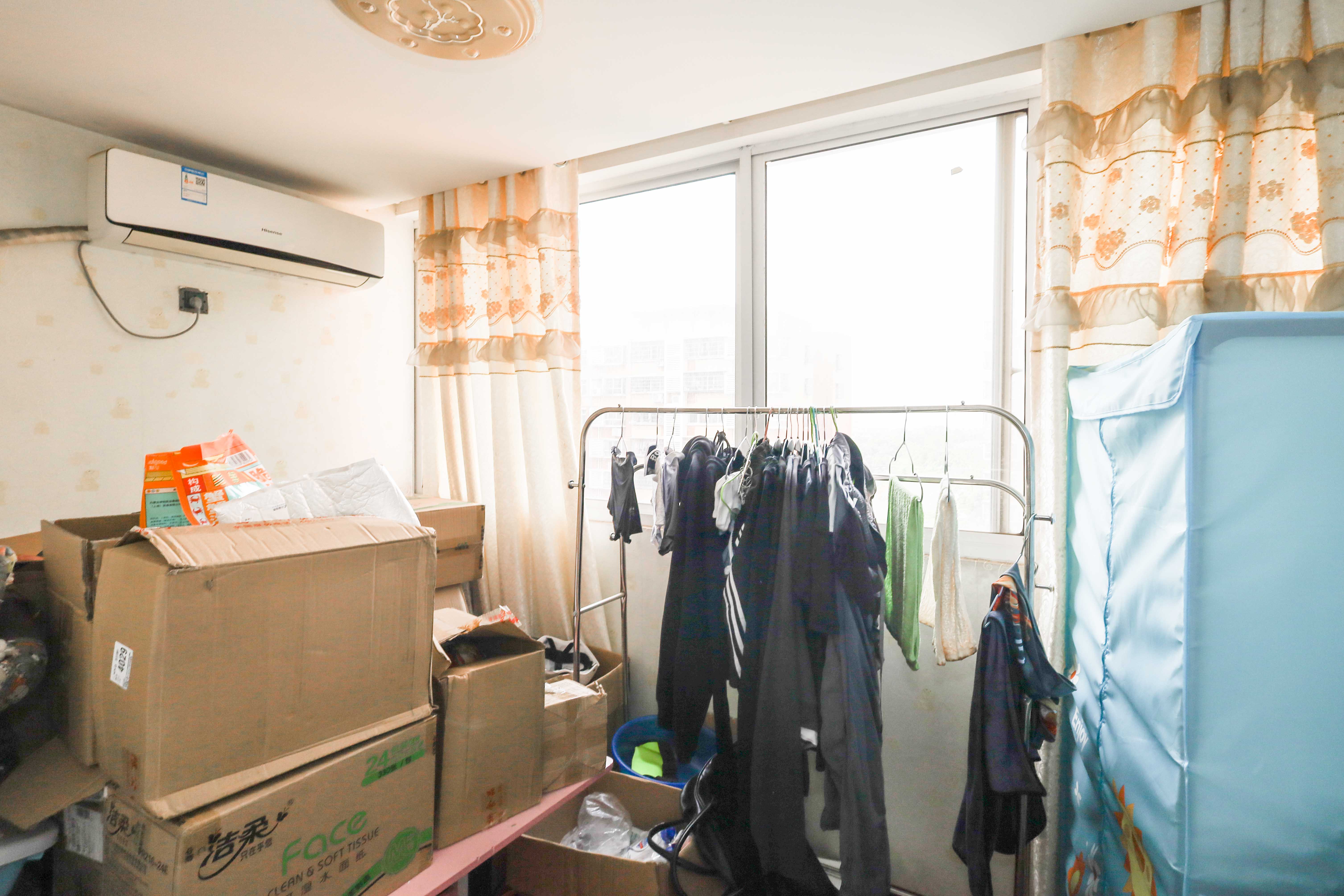 润芳园  2室2厅1卫   86.00万阳台