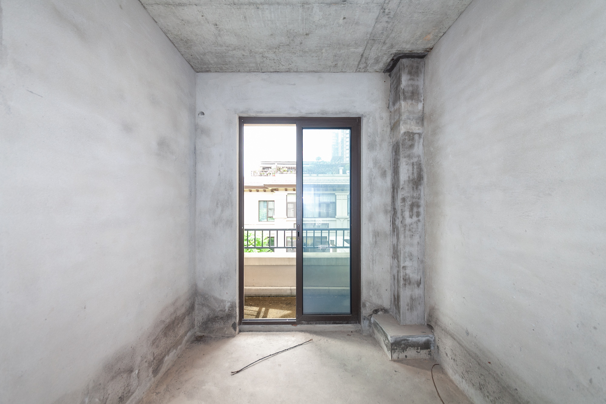 龙湖璟宸原著(龙湖紫宸) 6室2厅3卫 195.00万 龙湖璟宸原著(龙湖紫宸) 6室2厅3卫 195.00万其他