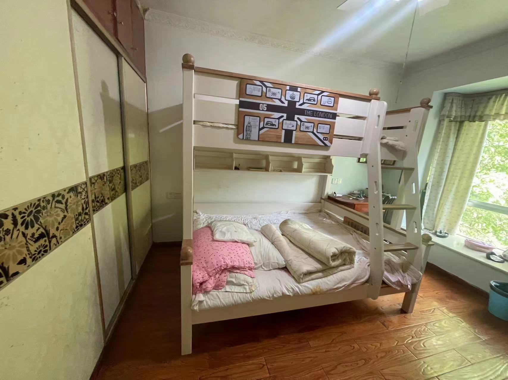 四季花园 3室2厅2卫 73.00万 四季花园 3室2厅2卫 73.00万室内图