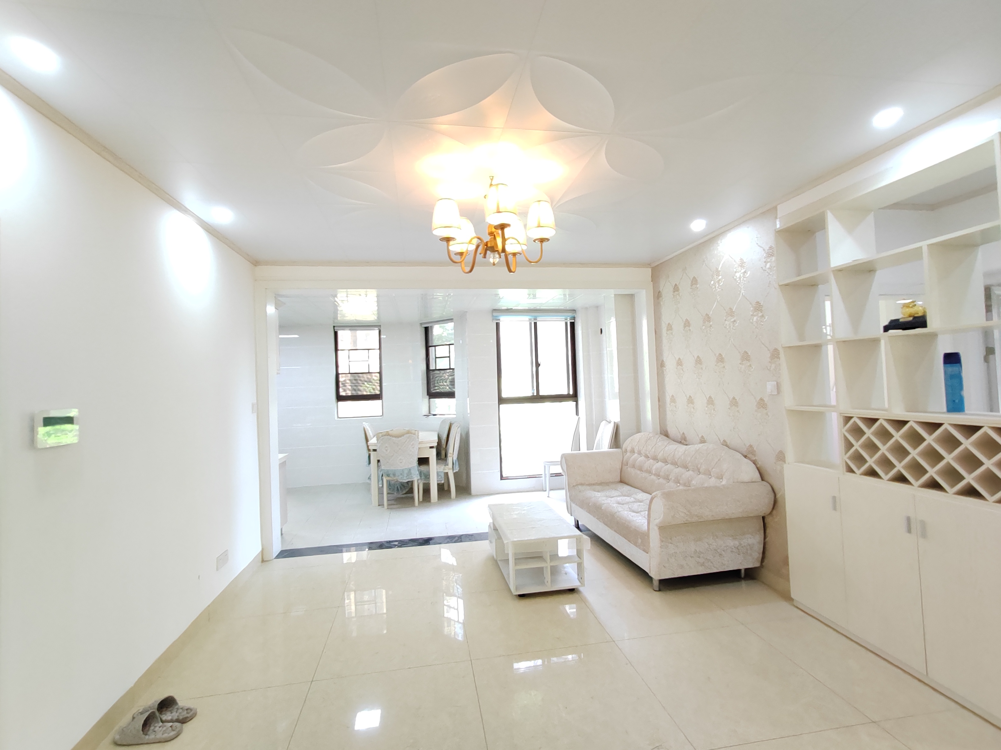 中欧昆仑首府 3室2厅2卫 85.0万 中欧昆仑首府 3室2厅2卫 85.0万室内图