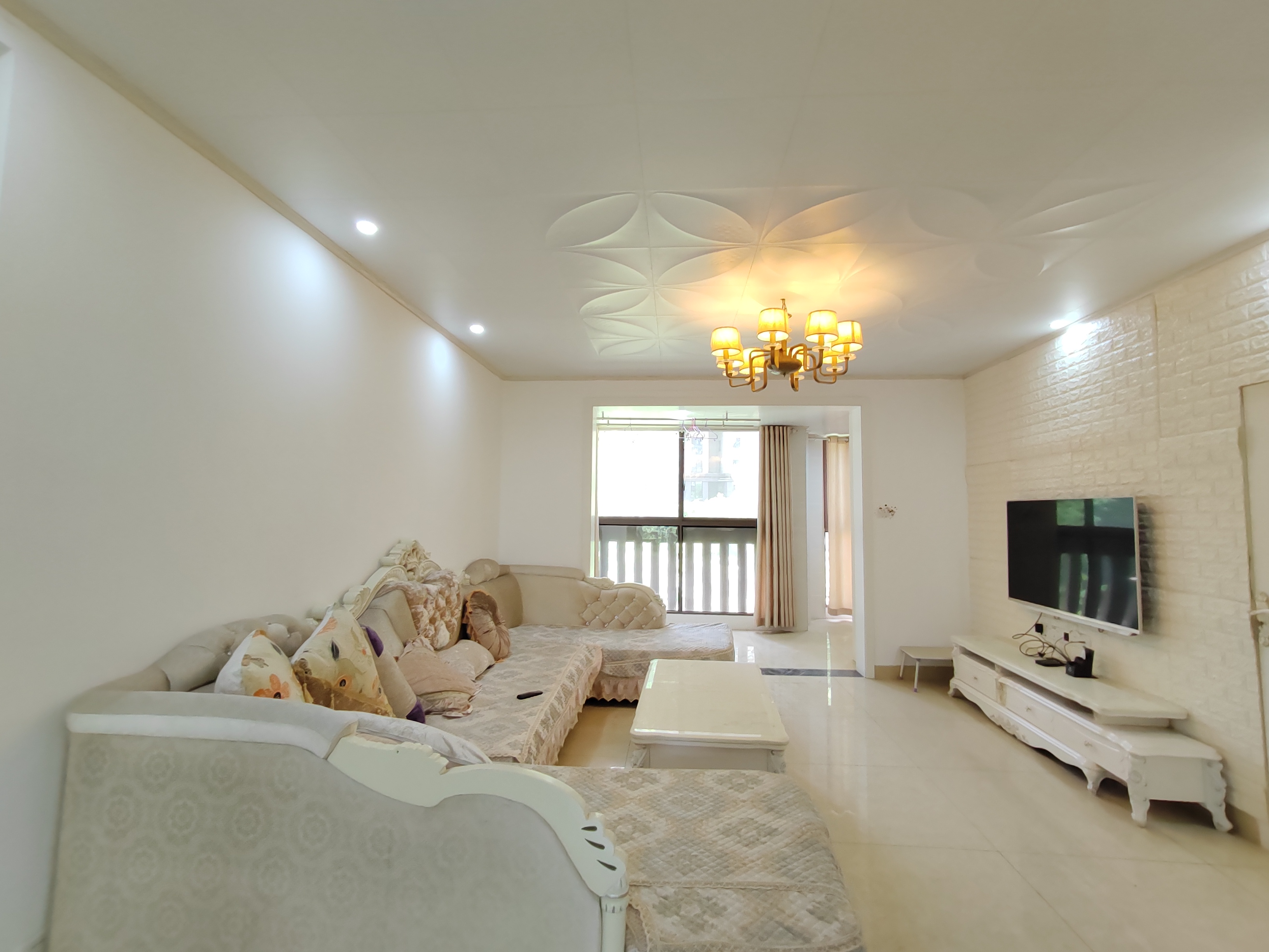 中欧昆仑首府 3室2厅2卫 85.0万 中欧昆仑首府 3室2厅2卫 85.0万室内图