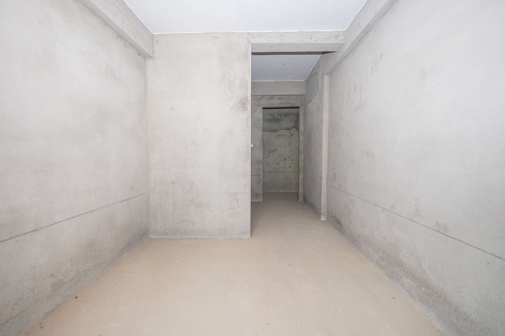 海伦春天  6室3厅3卫   190.00万卧室