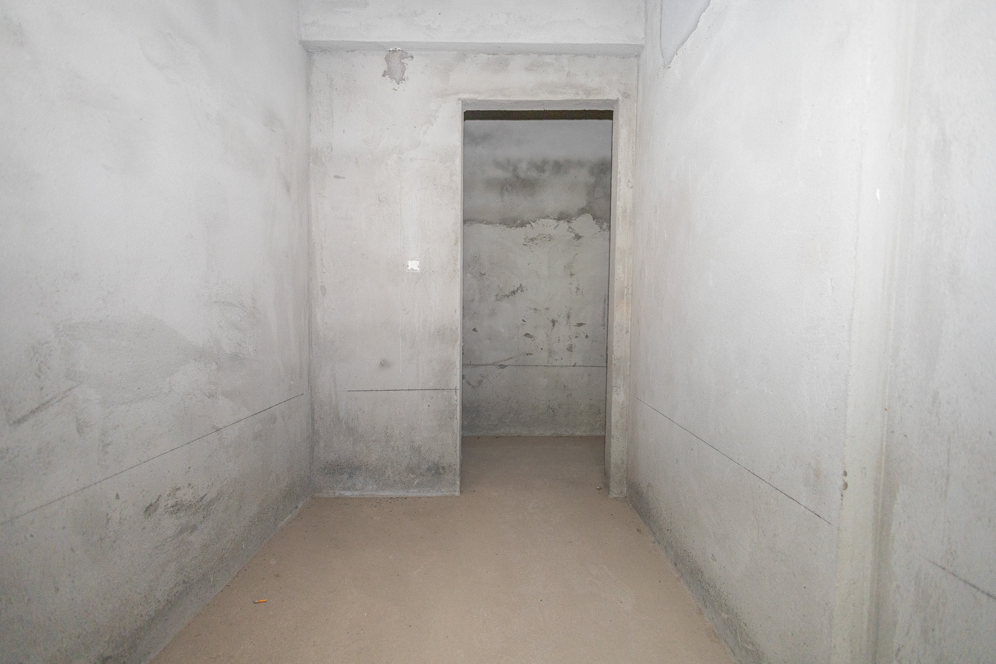 海伦春天  6室3厅3卫   190.00万卧室