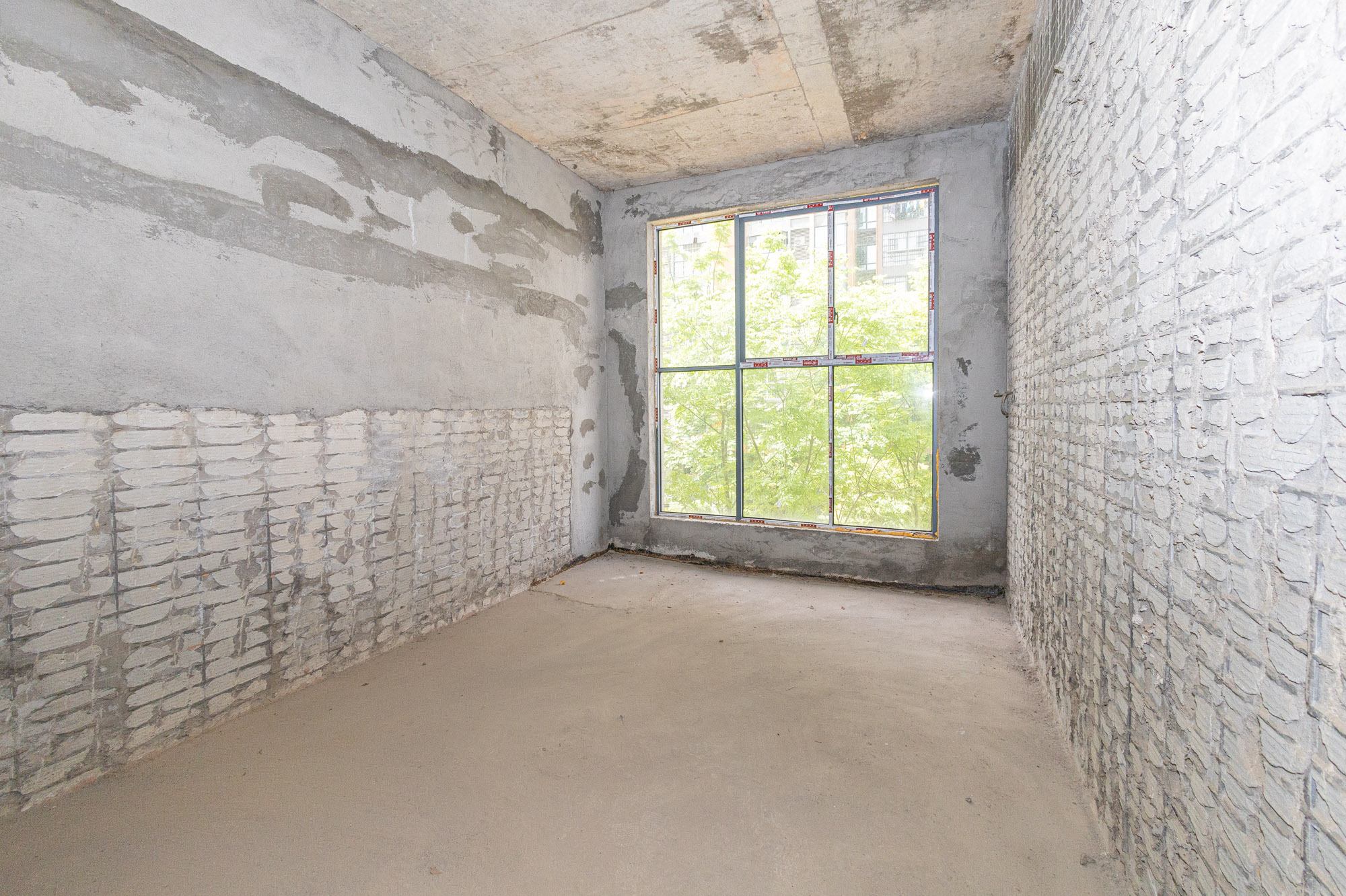 海伦春天  6室3厅3卫   190.00万其他