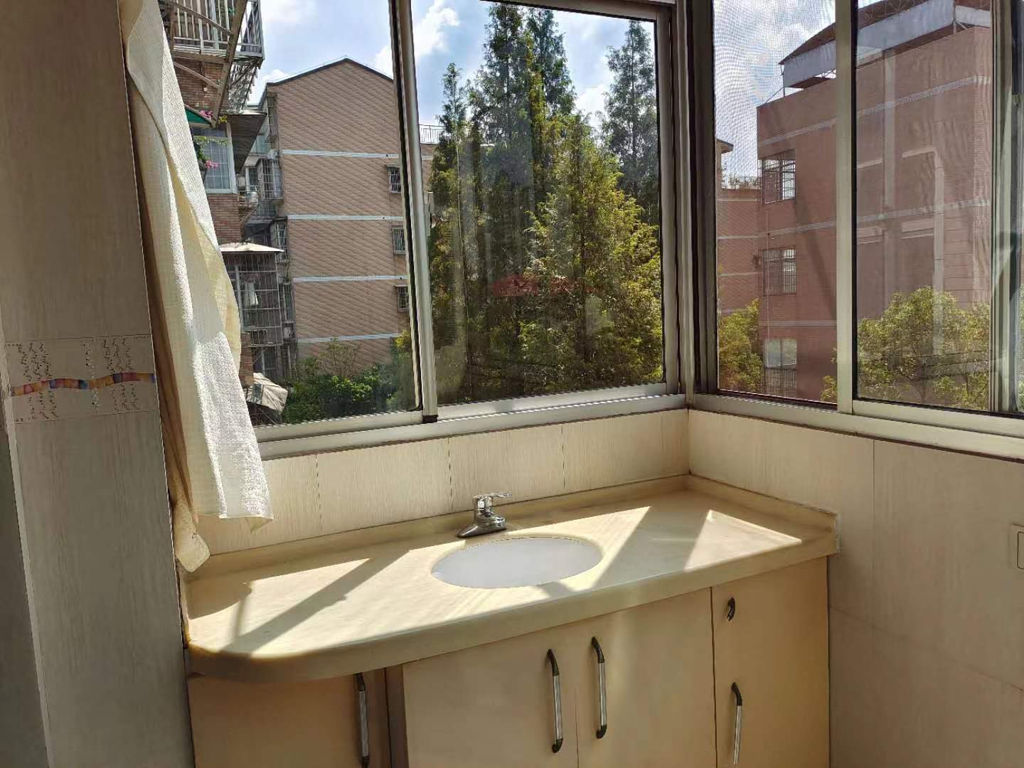 天台小区 4室2厅2卫 63.8万 天台小区 4室2厅2卫 63.8万室内图