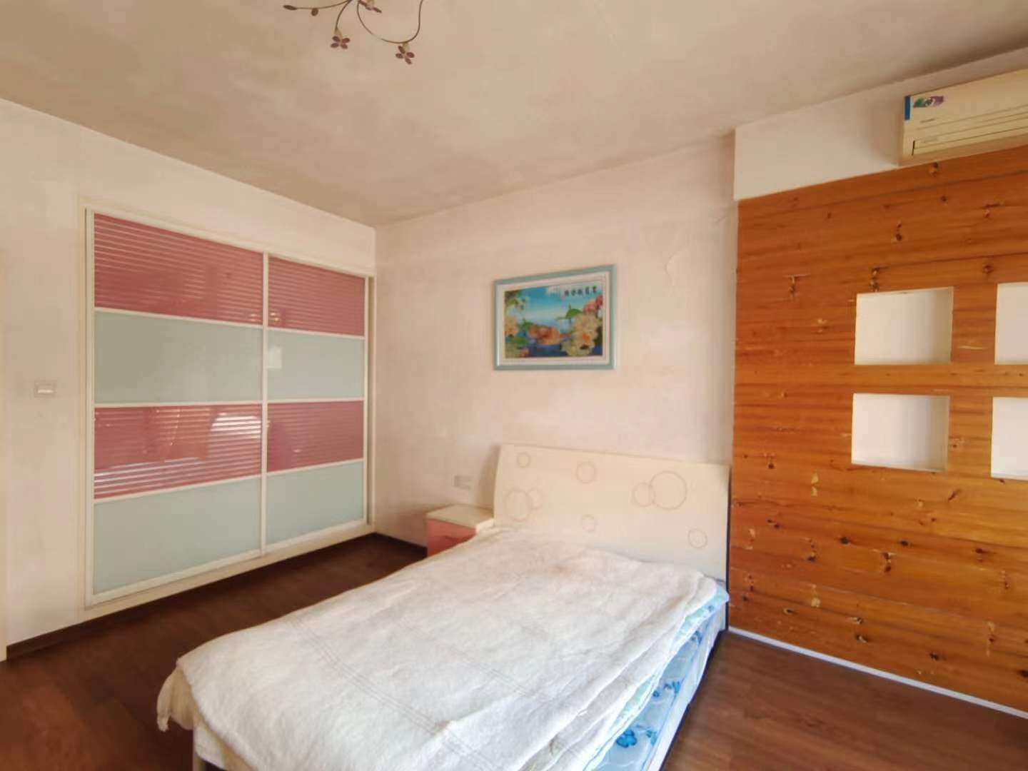 天台小区 4室2厅2卫 63.8万 天台小区 4室2厅2卫 63.8万室内图