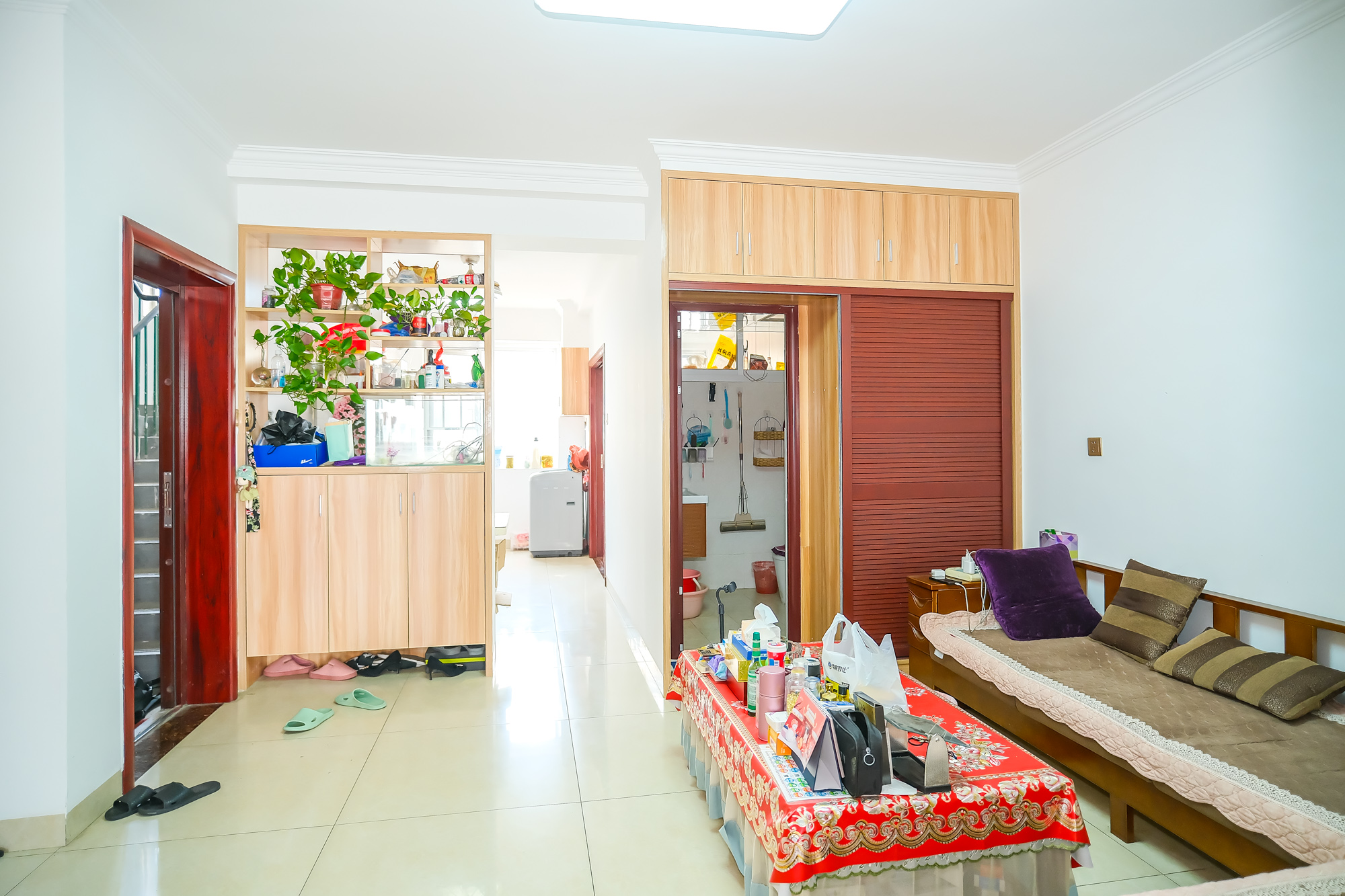 恒广国际物流园  2室2厅1卫   42.60万 恒广国际物流园  2室2厅1卫   42.60万客厅