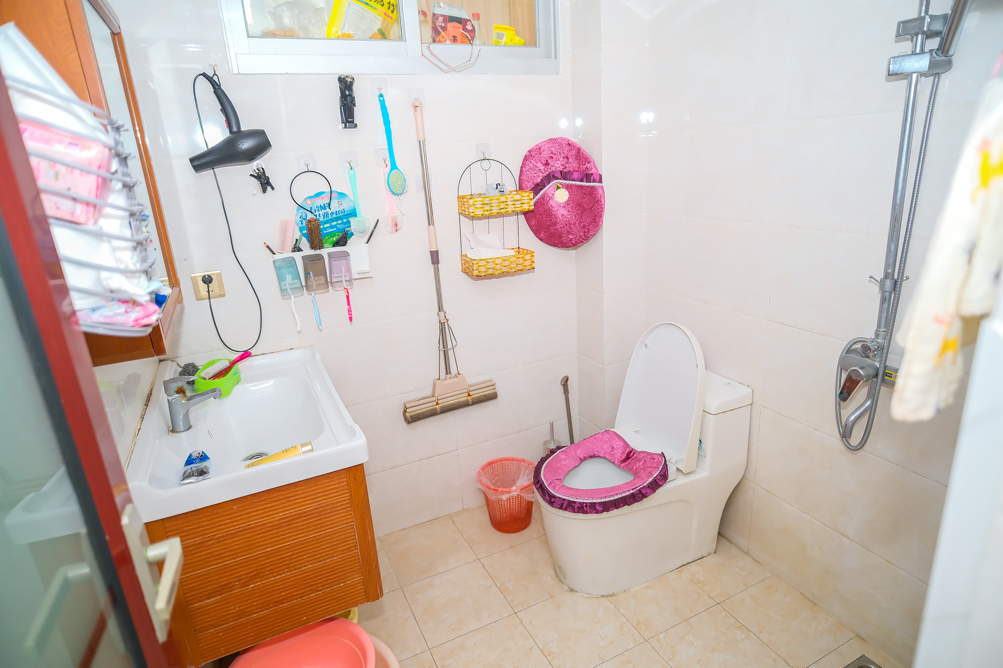 恒广国际物流园  2室2厅1卫   42.60万 恒广国际物流园  2室2厅1卫   42.60万卫生间