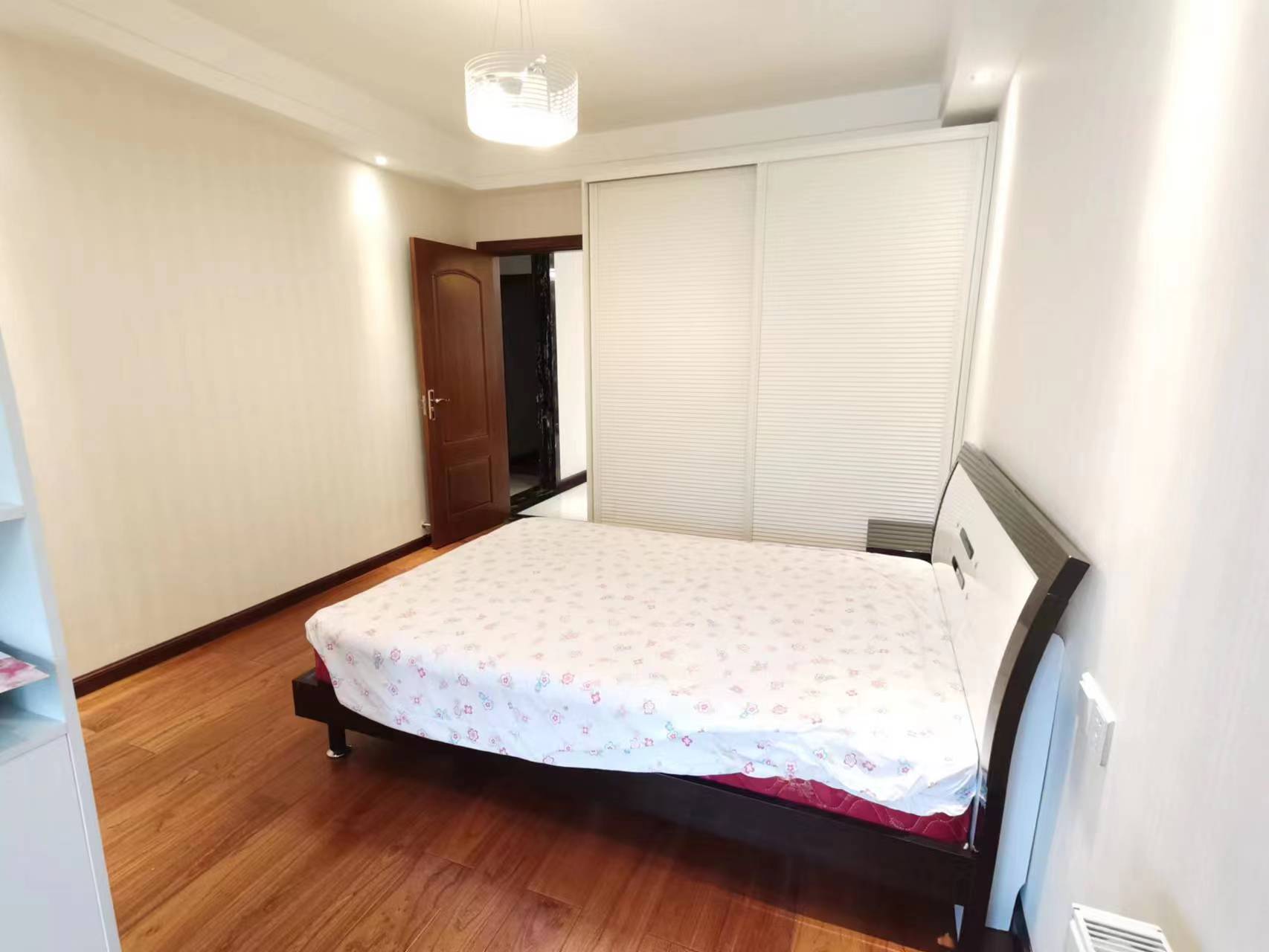 美的林城时代  0室0厅0卫   7000.00元/月室内图