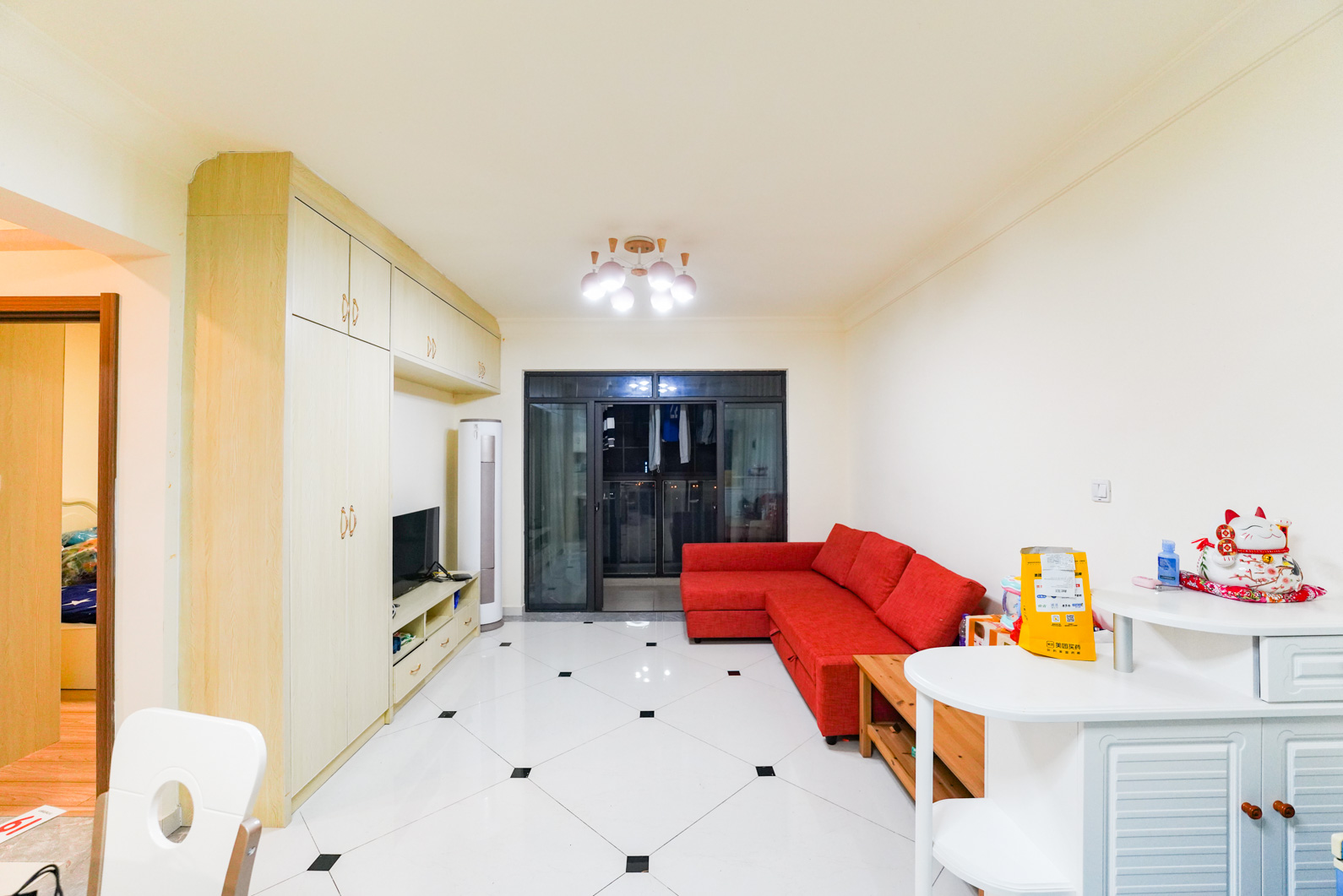 夏威夷碧水春城（碧桂园城市花园）  2室1厅1卫    76.8万客厅