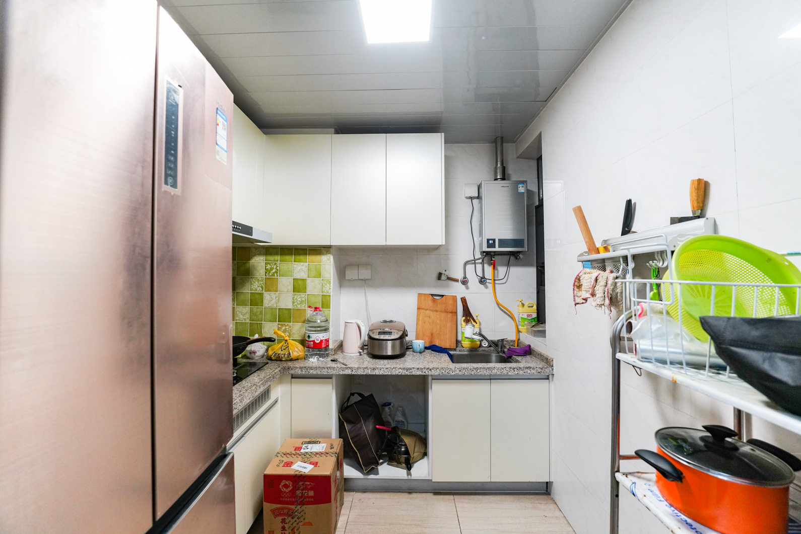 夏威夷碧水春城（碧桂园城市花园）  2室1厅1卫    76.8万厨房