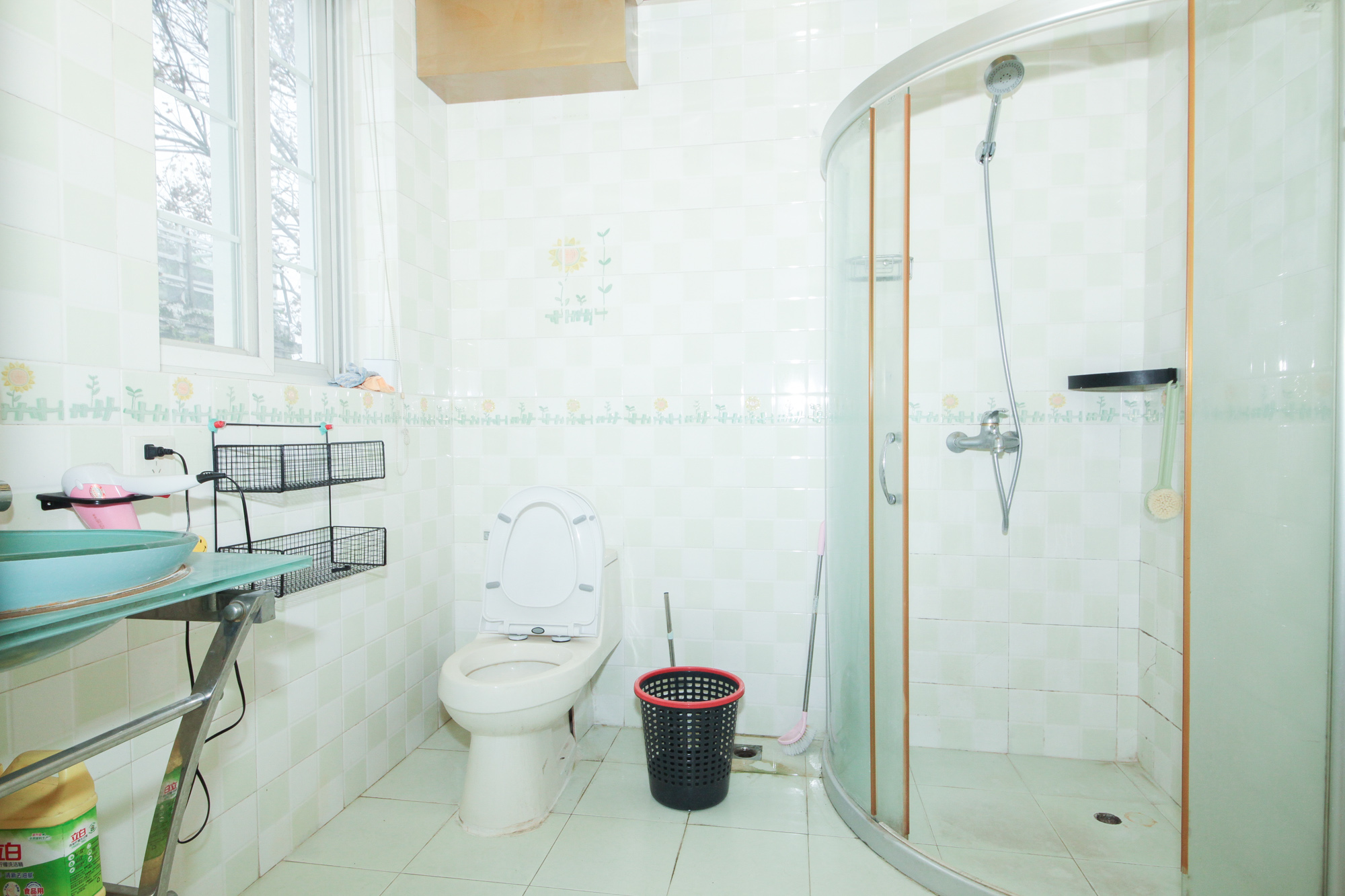 山水芙蓉国际新城 5室2厅1卫 378.00万 山水芙蓉国际新城 5室2厅1卫 378.00万卫生间